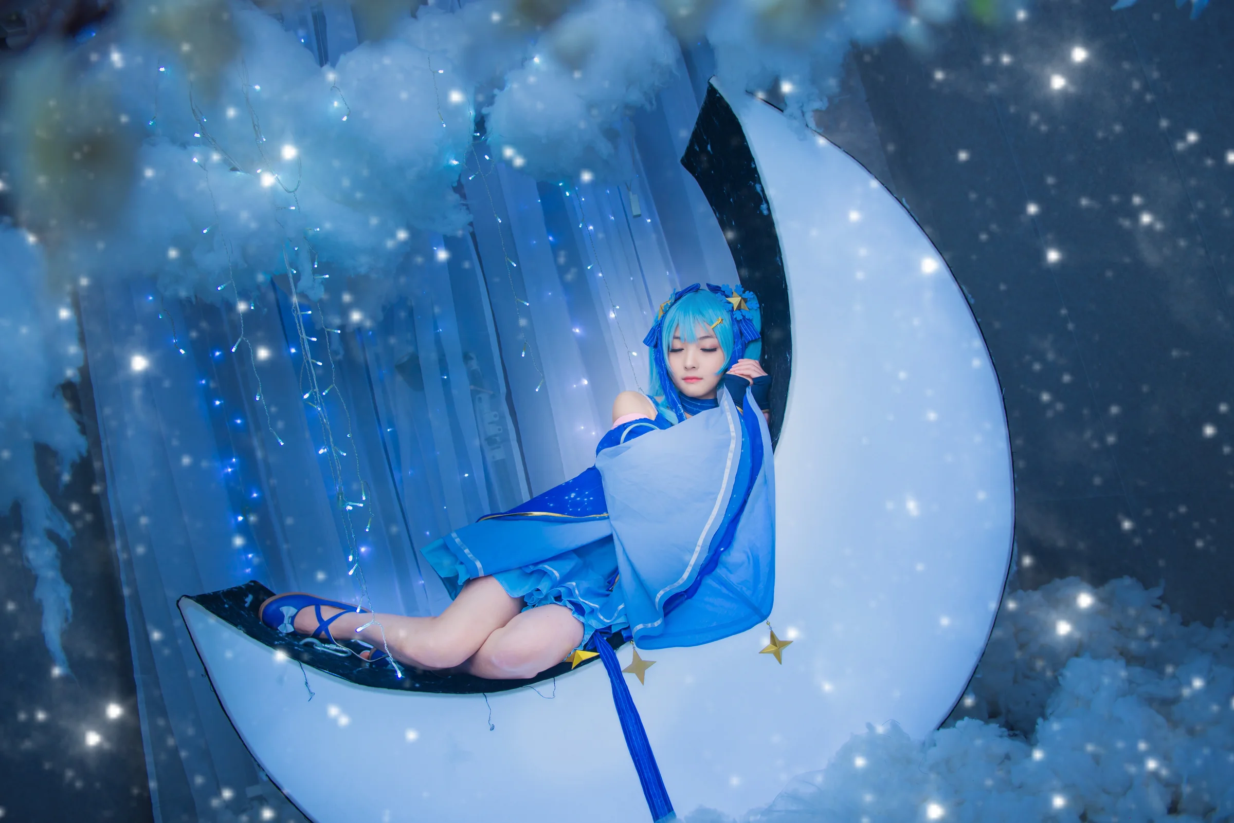 Miku星与雪的公主COS写真