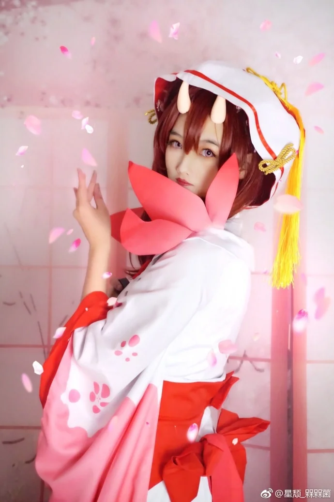 阴阳师手游桃花妖未觉醒COS写真