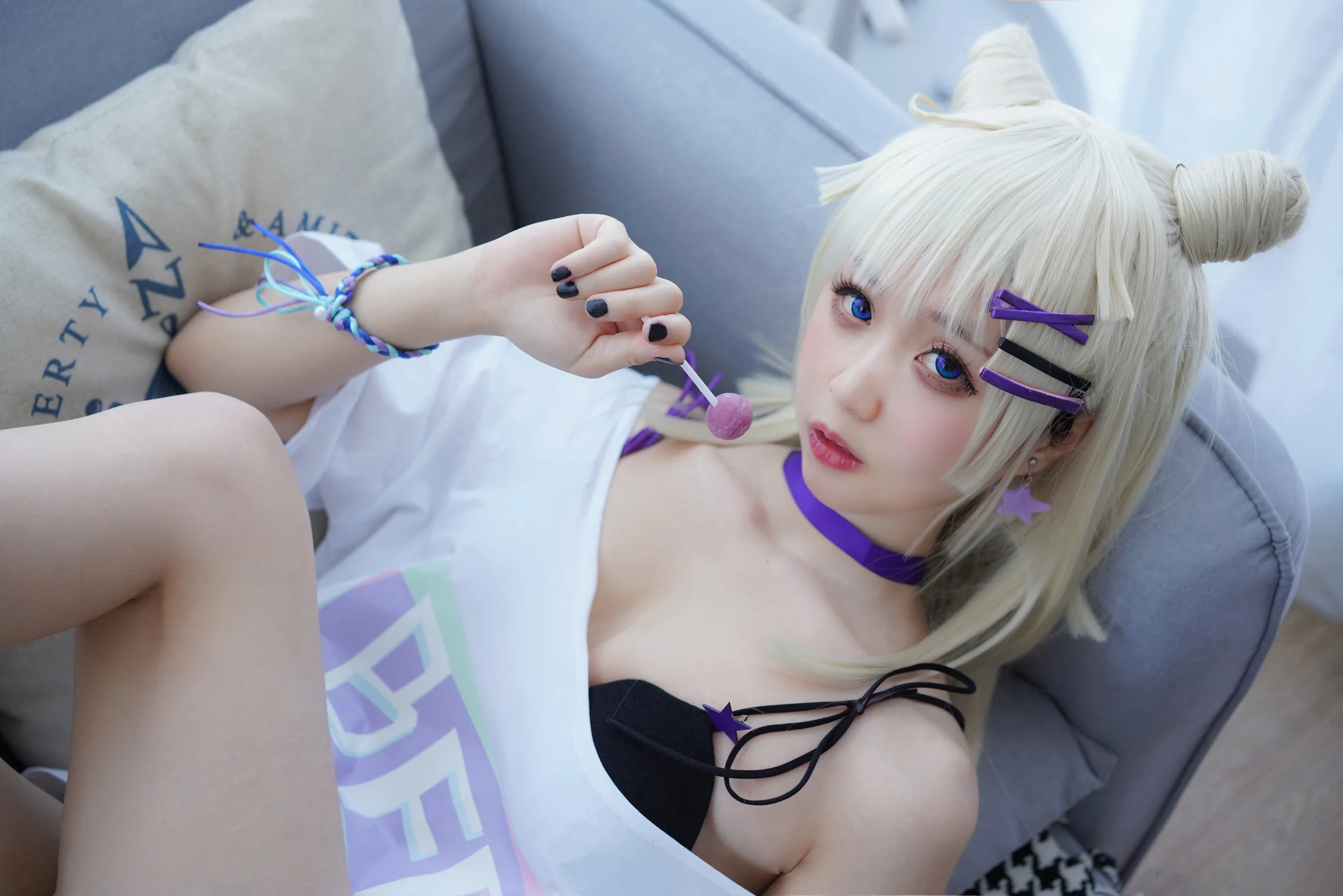 少女前线 aa12无烟棒棒糖COS写真