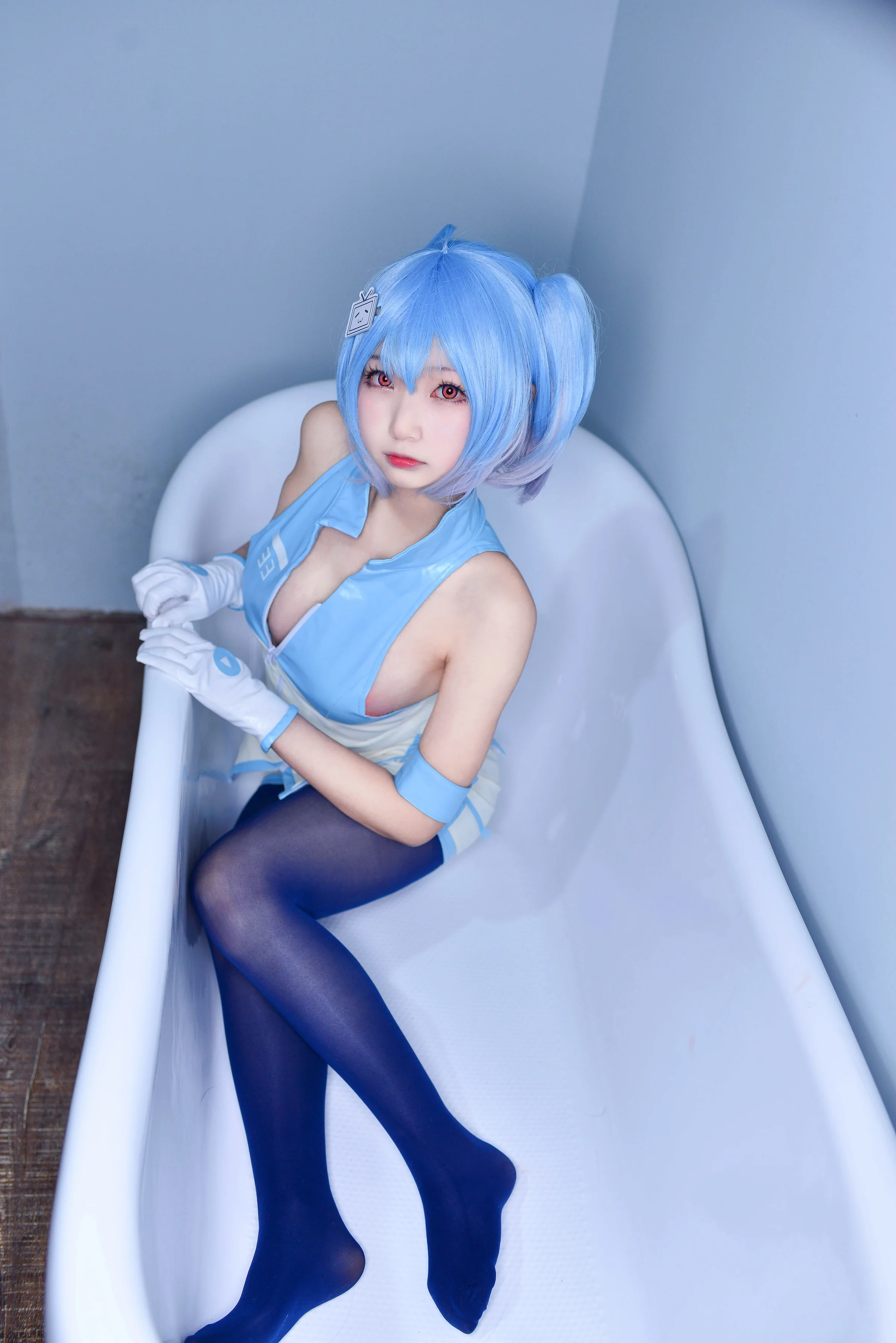 哔哩哔哩2233娘COS写真