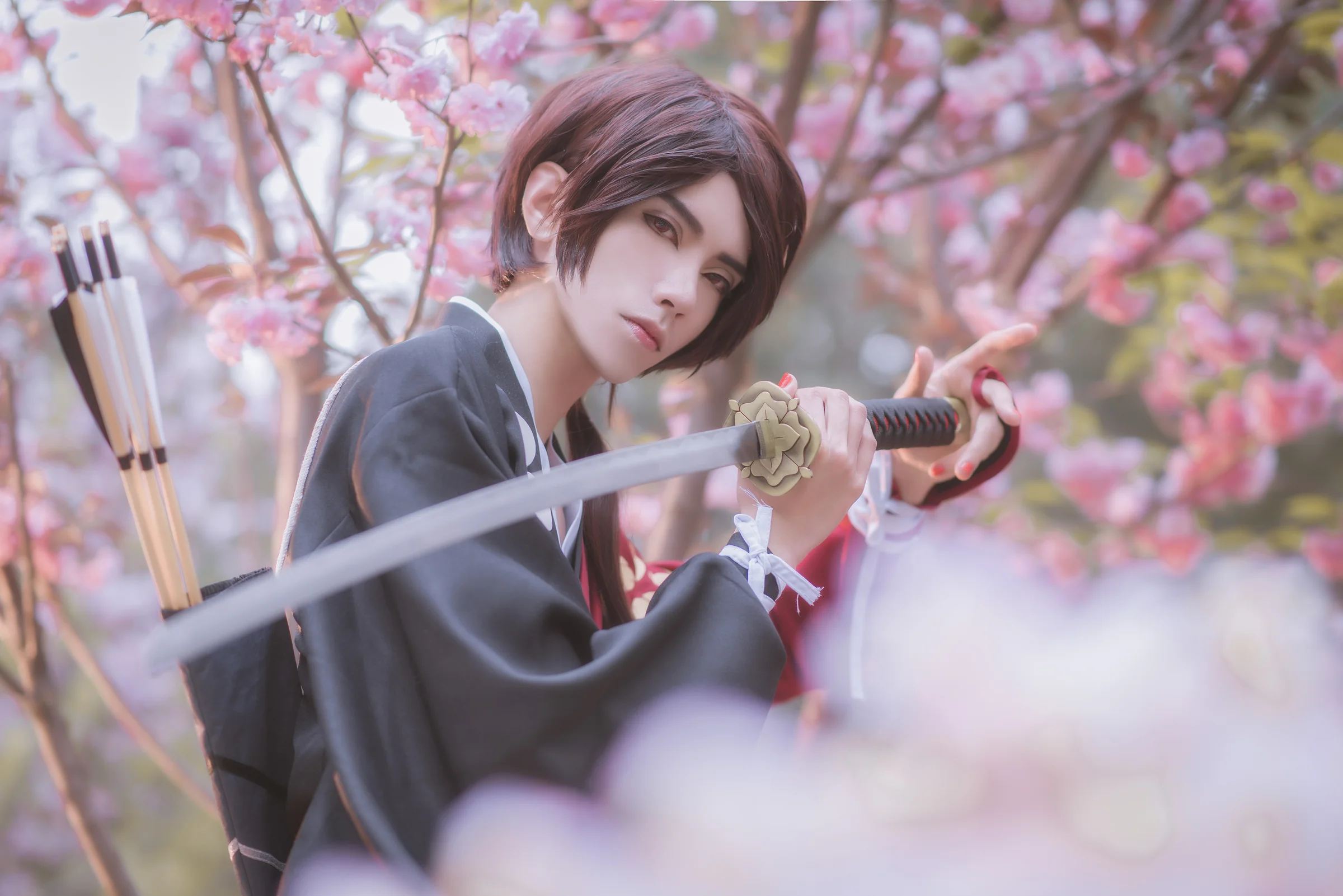 刀剑乱舞加州清光COS写真，果然樱花和武士刀也是一种浪漫~