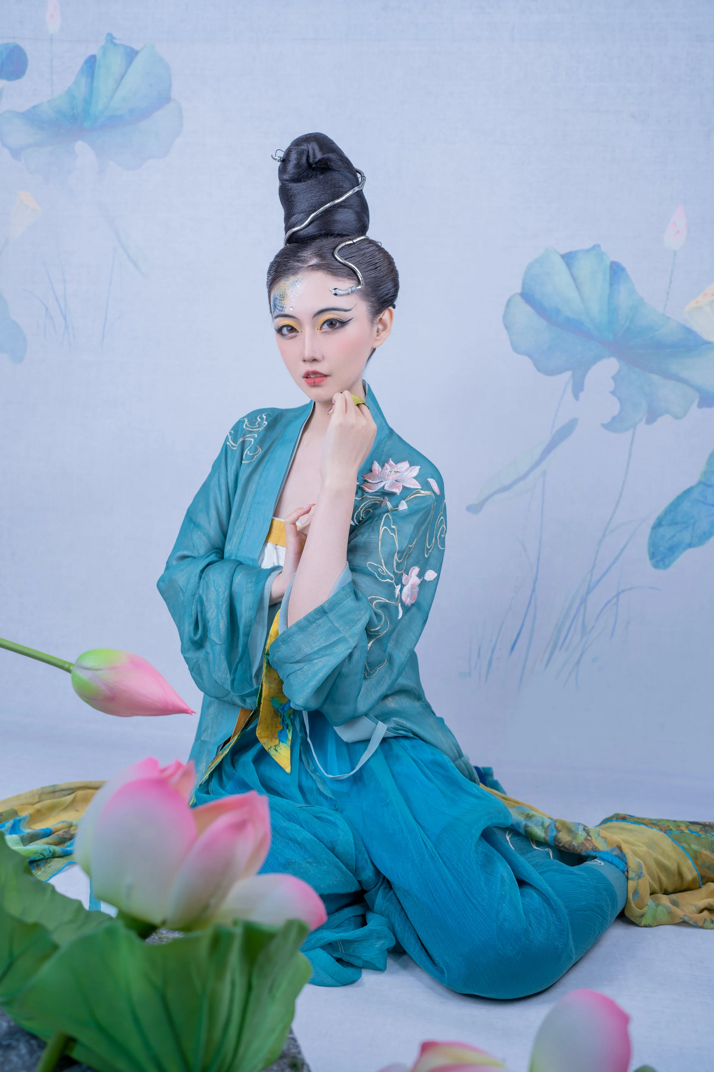 青蛇白蛇千里江山汉服拟人｜高清图片集