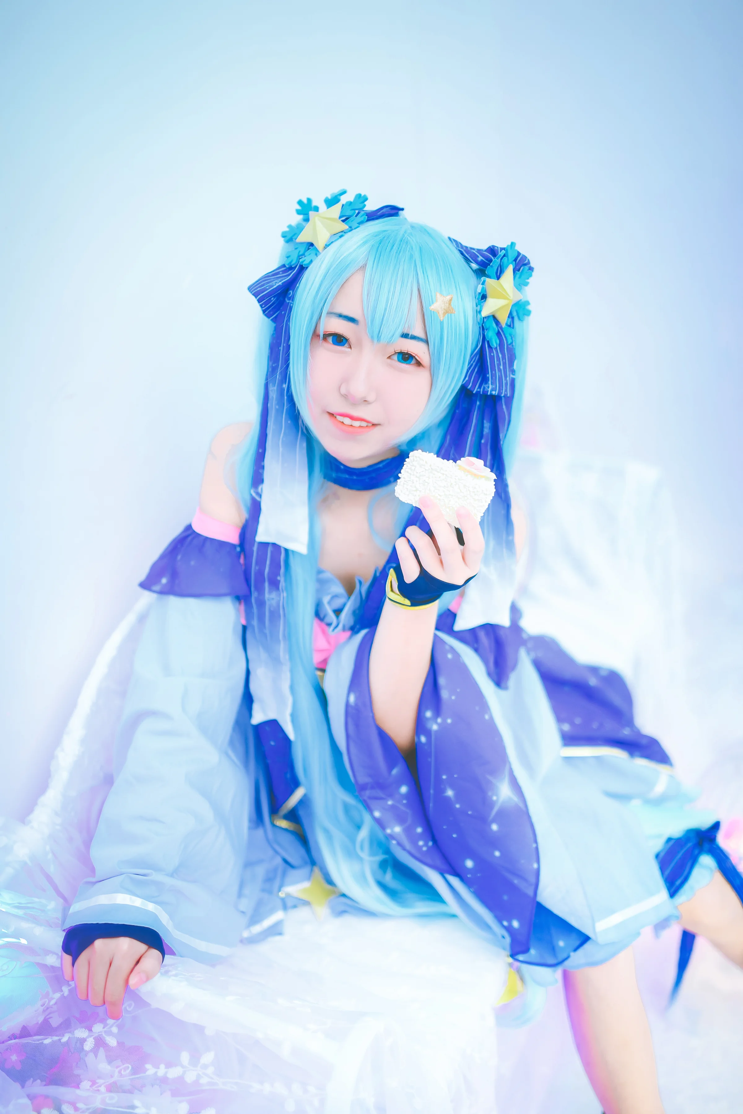 miku星与雪的公主COS写真