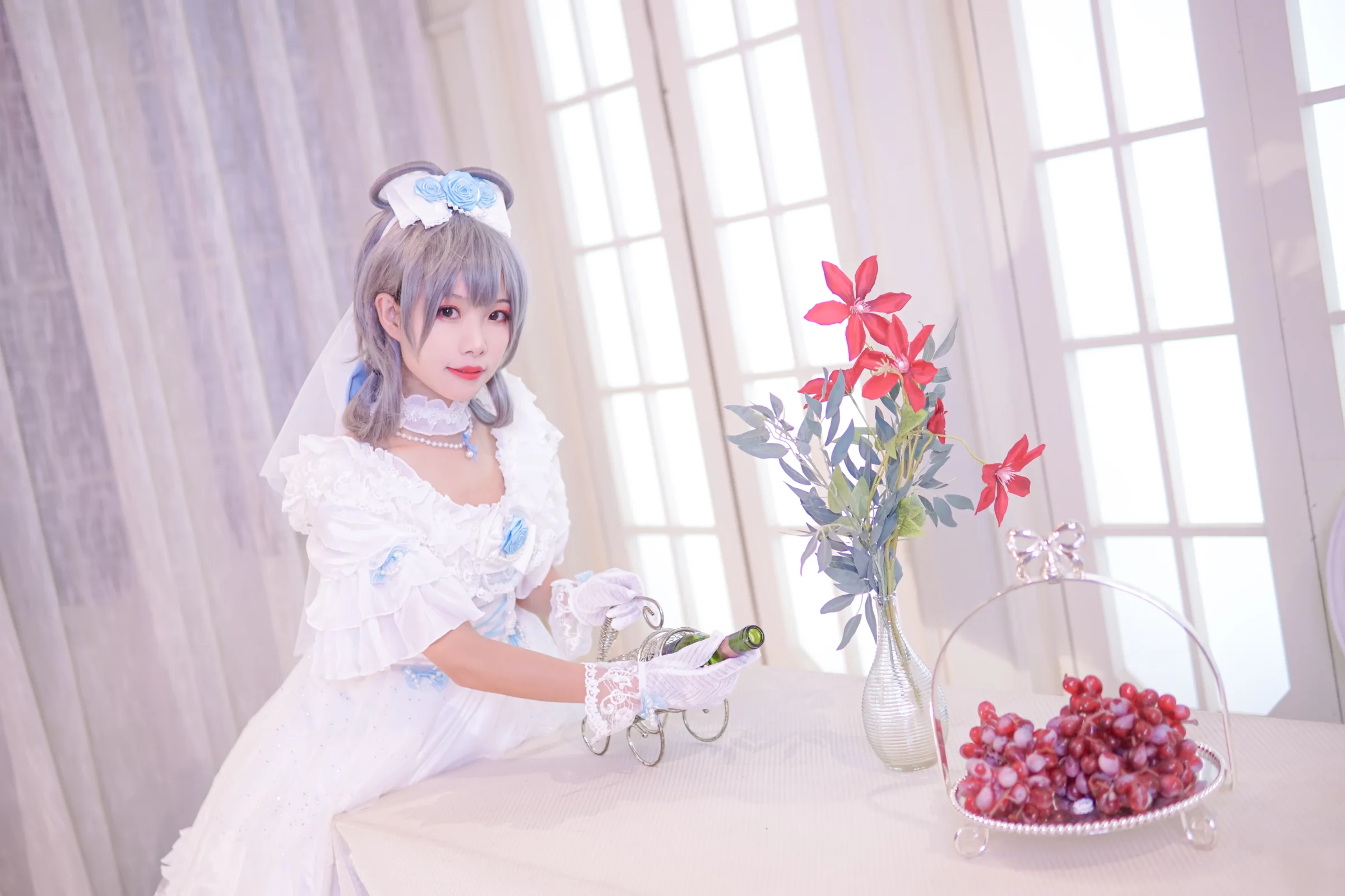 洛天依蔷薇花嫁COS写真