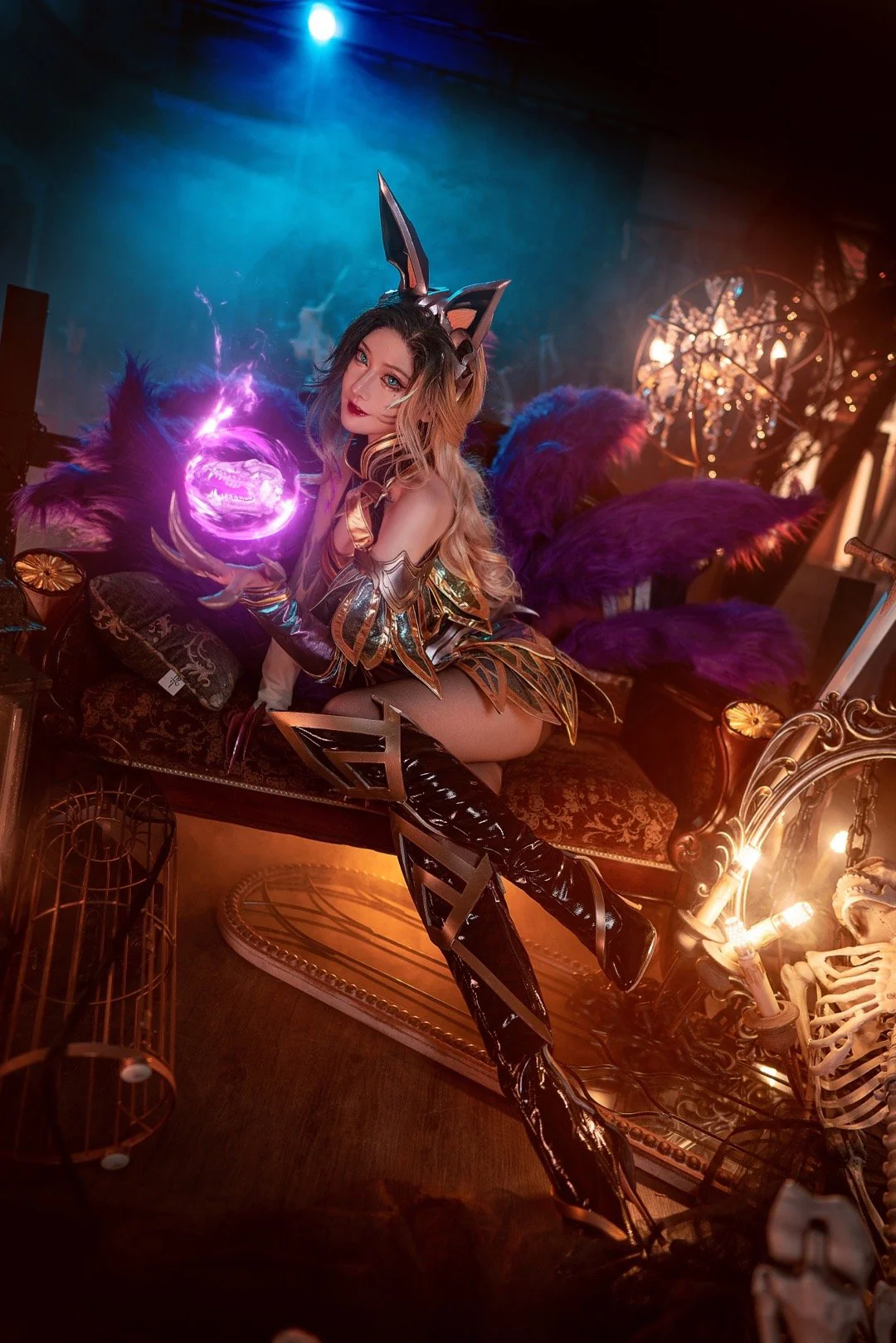 《英雄联盟》魔女阿狸COS写真