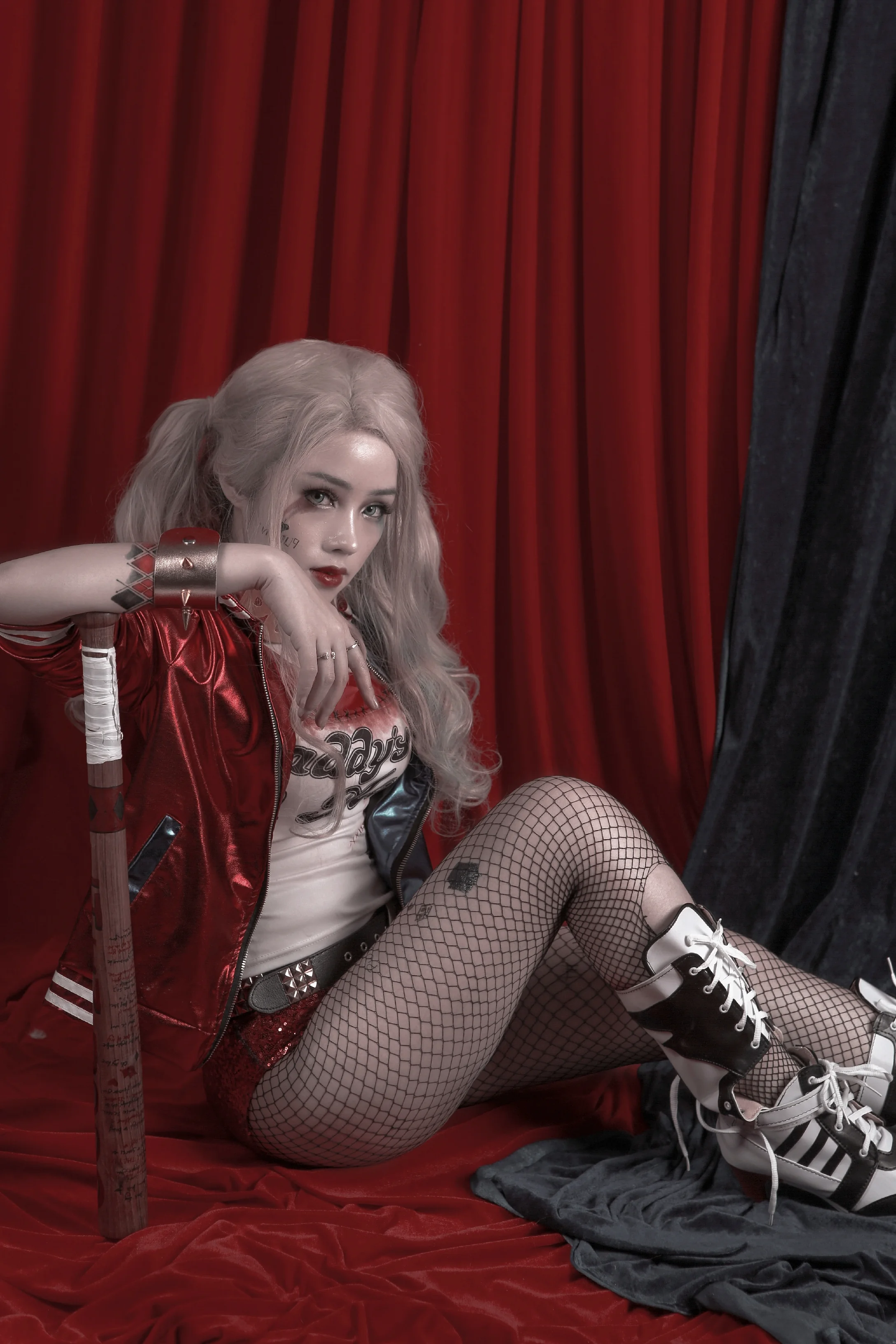 【COS写真】Harley Quinn哈莉奎茵小丑女COS写真