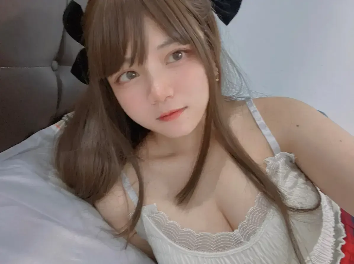 MenruiNyanko：可爱眼镜妹 14套合集｜高清图片集