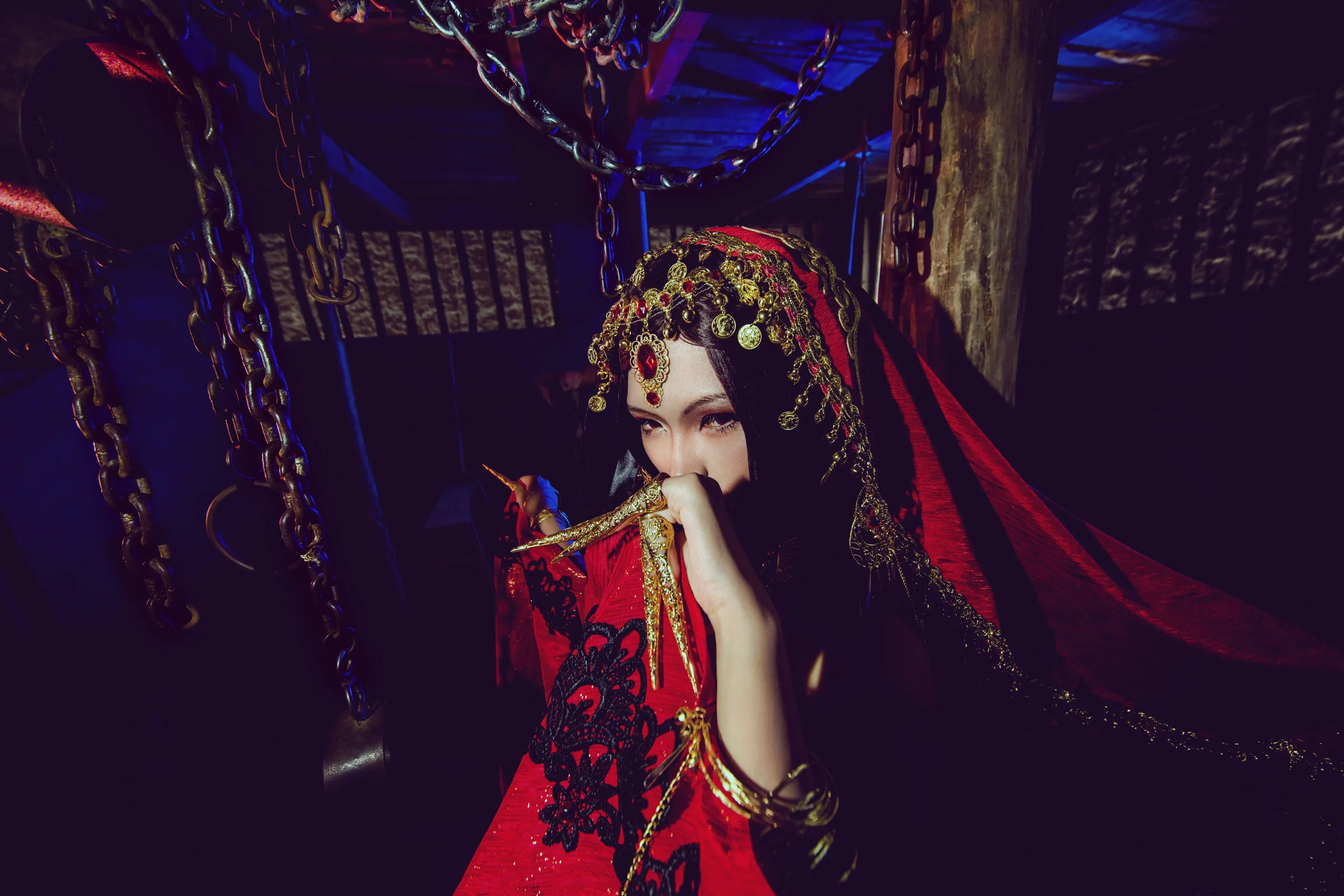 剑网三红衣教圣女·探雪COS写真