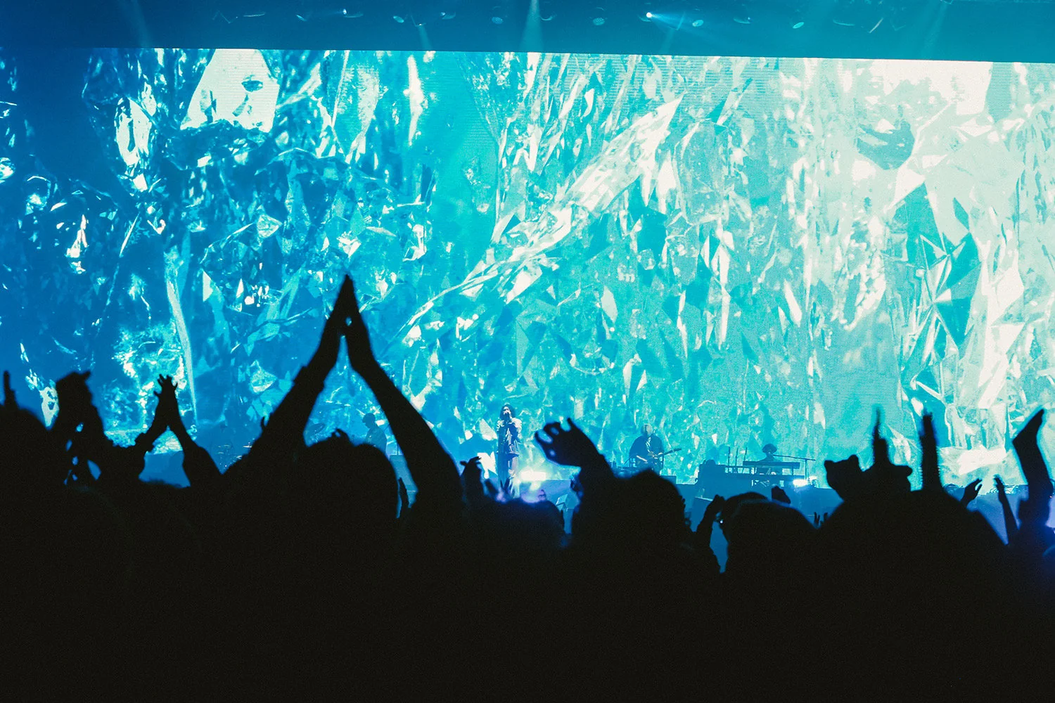 日本国民级音乐人米津玄师登陆上海！“KENSHI YONEZU 2025 WORLD TOUR / JUNK”世界巡演正式启程！｜高清图片集