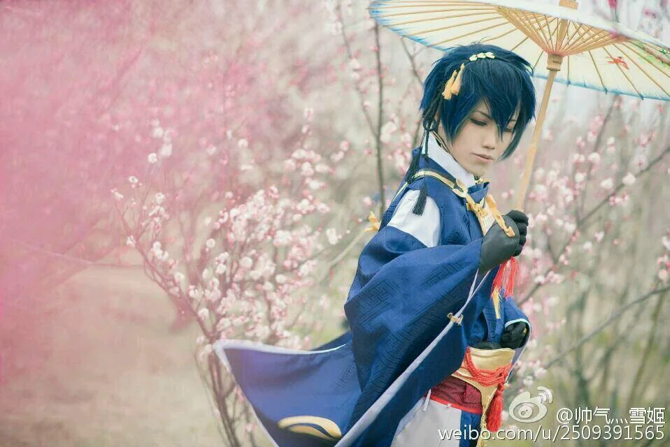 《刀剑乱舞》三日月宗近COS写真