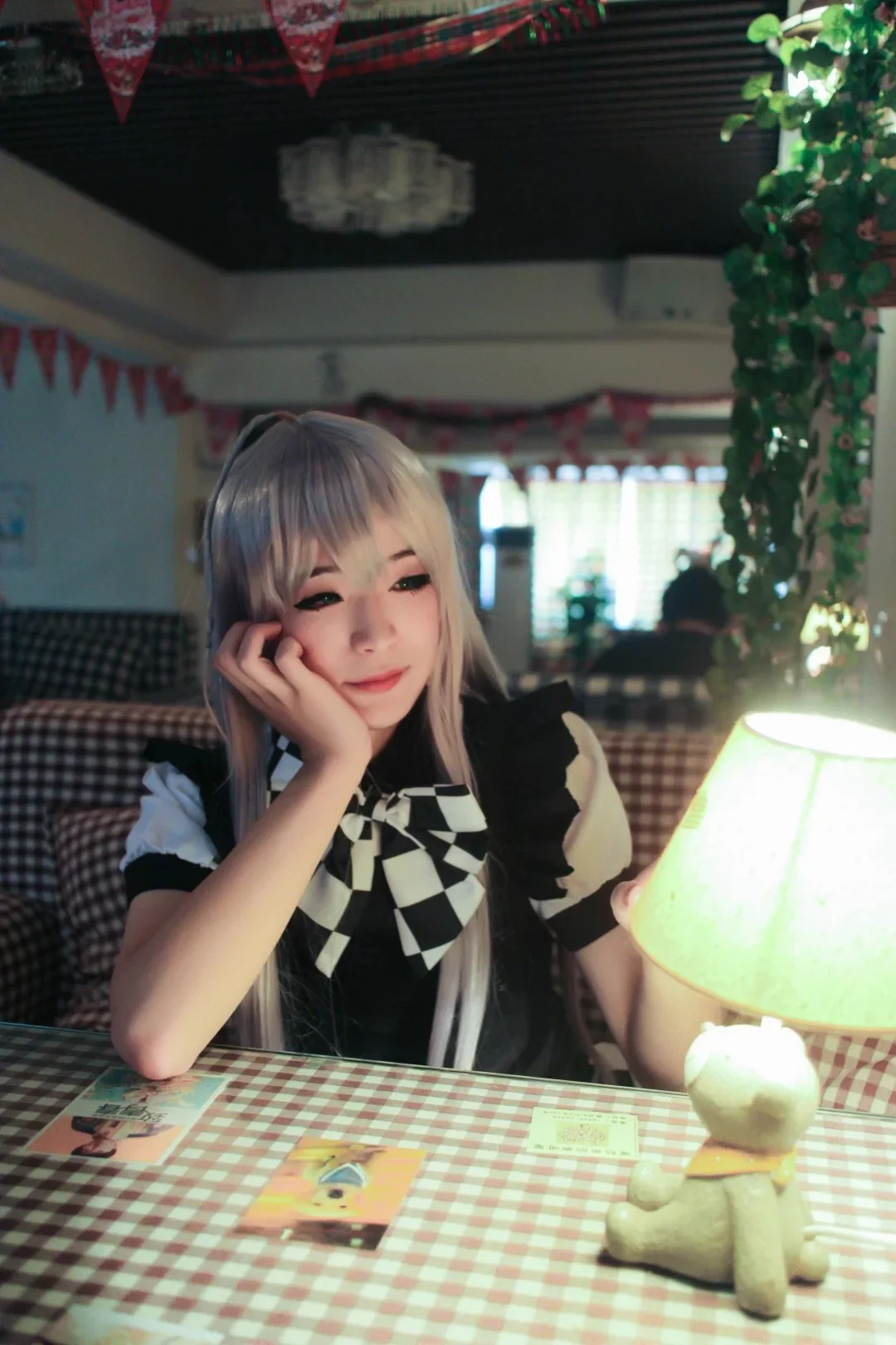 潜行吧奈亚子COS写真