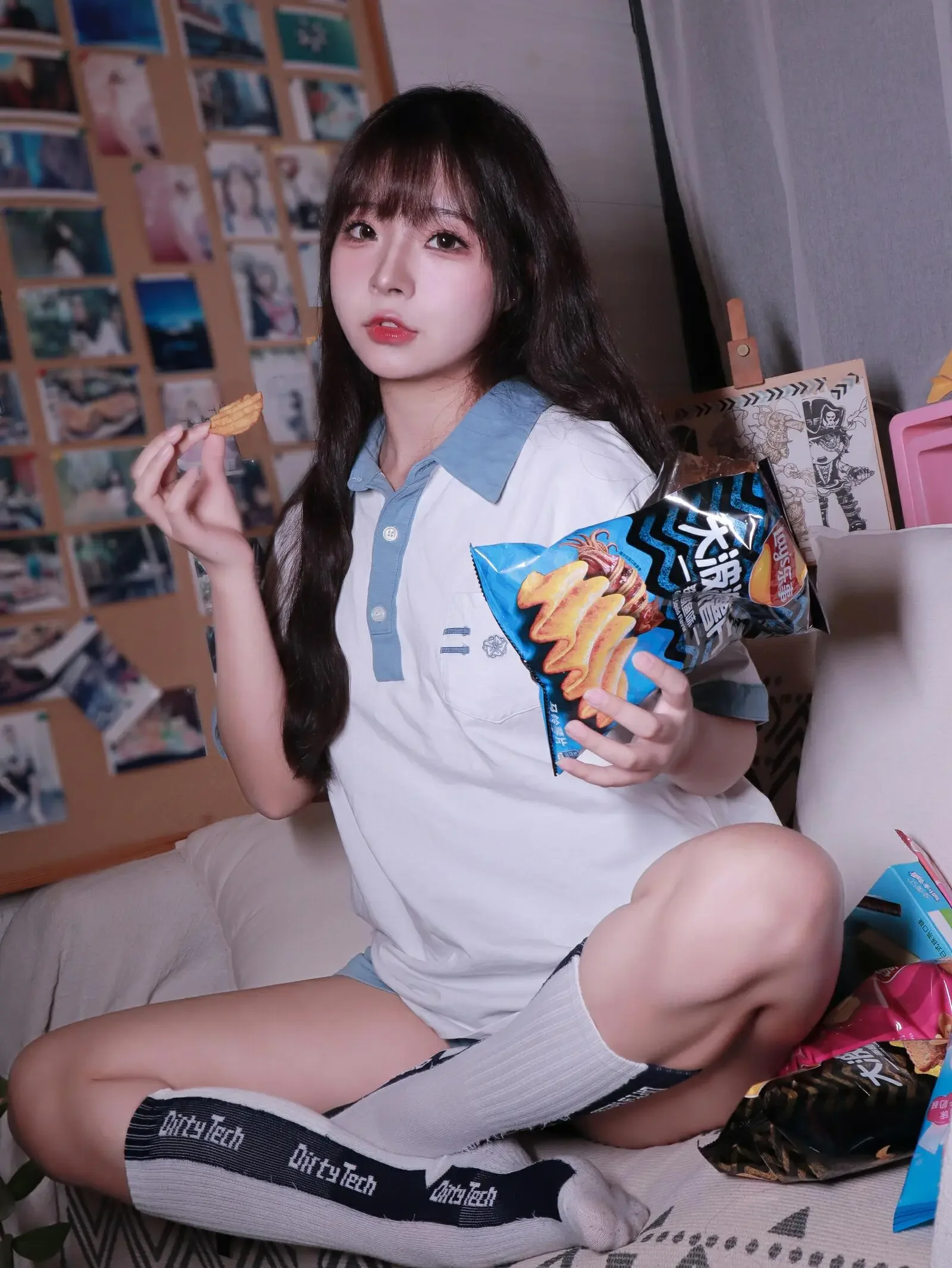 Kokuhui(yuuhui玉汇) – 蓝白条少女｜高清图片集