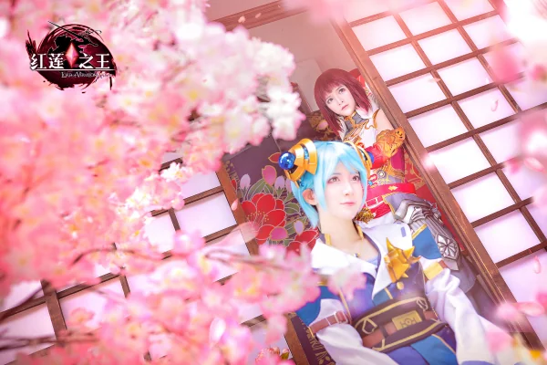 红莲之王 杜库斯/尼沙雅 COS写真