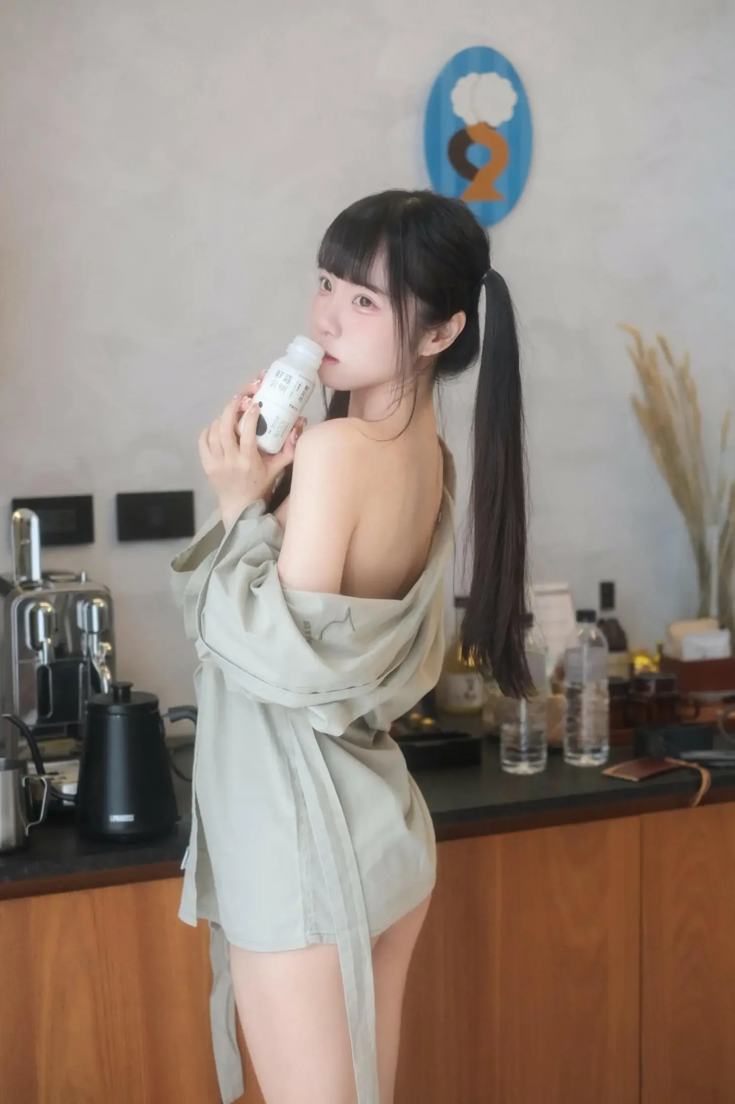 可可小白兔?? – 在阳台做坏事的小兔兔?｜高清图片集