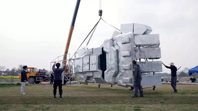 絕對另類的汽車碰撞測試《Volvo XC70》用五噸重的機器人手臂揮拳+打巴掌看看車車的抗打擊能力｜高清图片集