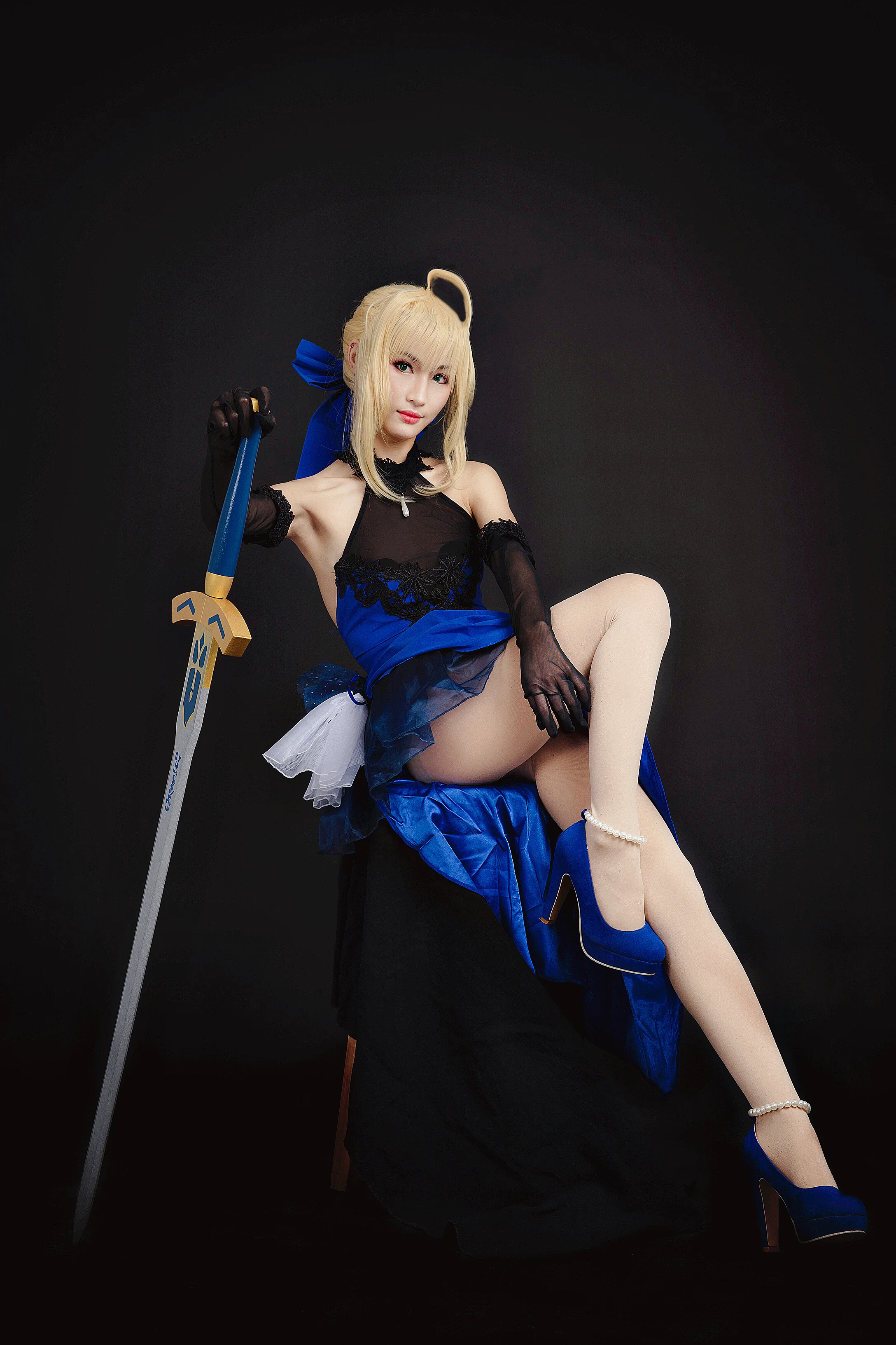 蓝礼服 saber COS写真