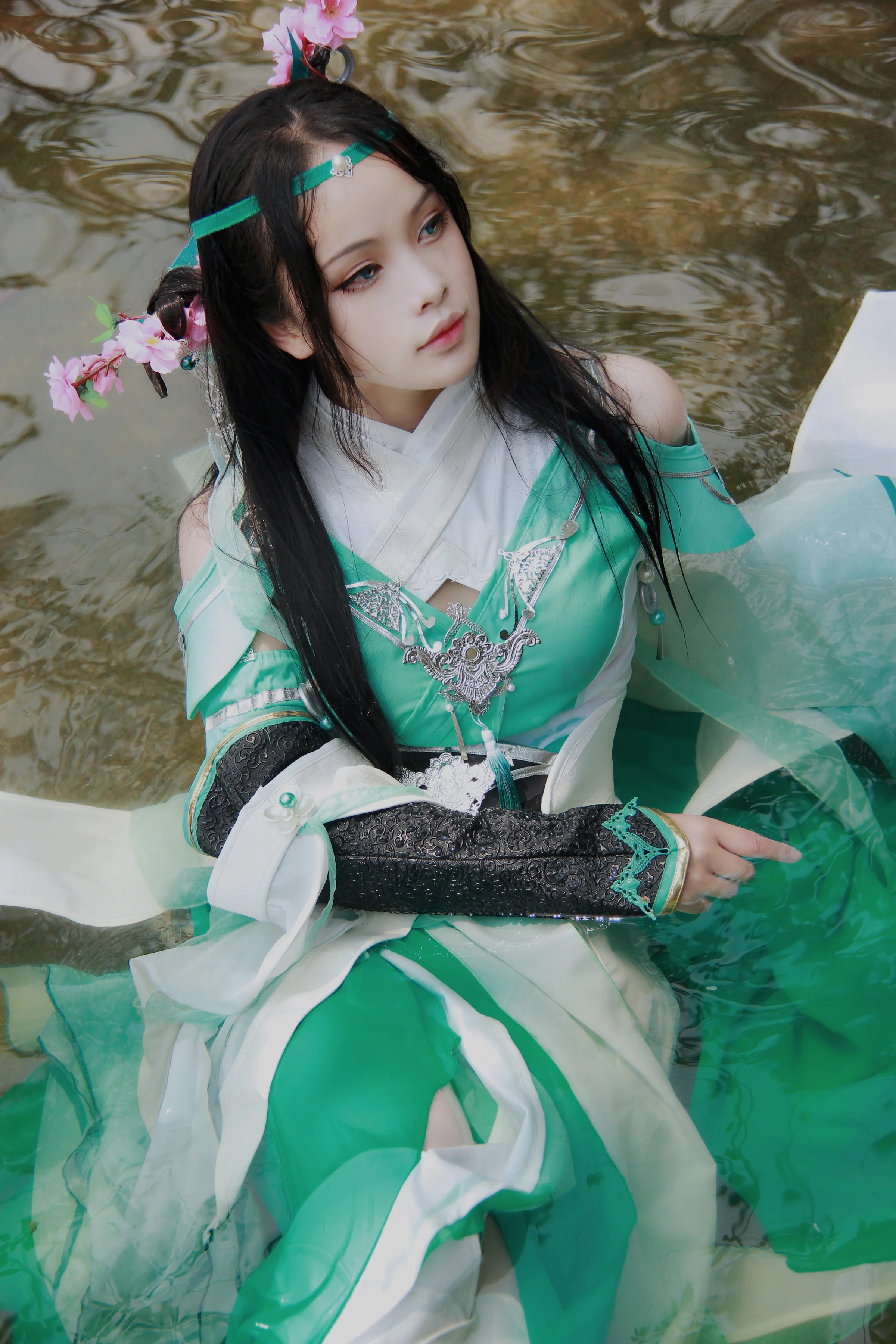 剑侠情缘网络版叁 长歌雪河成女COS写真