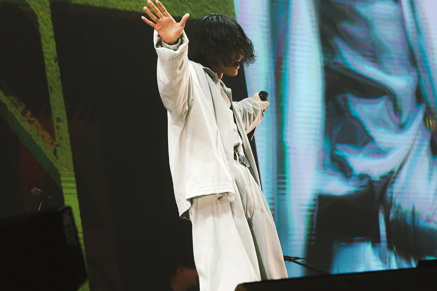 日本国民级音乐人米津玄师登陆上海！“KENSHI YONEZU 2025 WORLD TOUR / JUNK”世界巡演正式启程！｜高清图片集