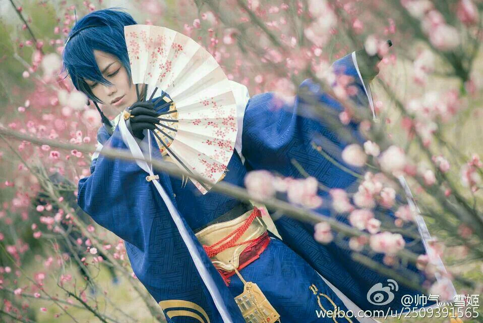 《刀剑乱舞》三日月宗近COS写真
