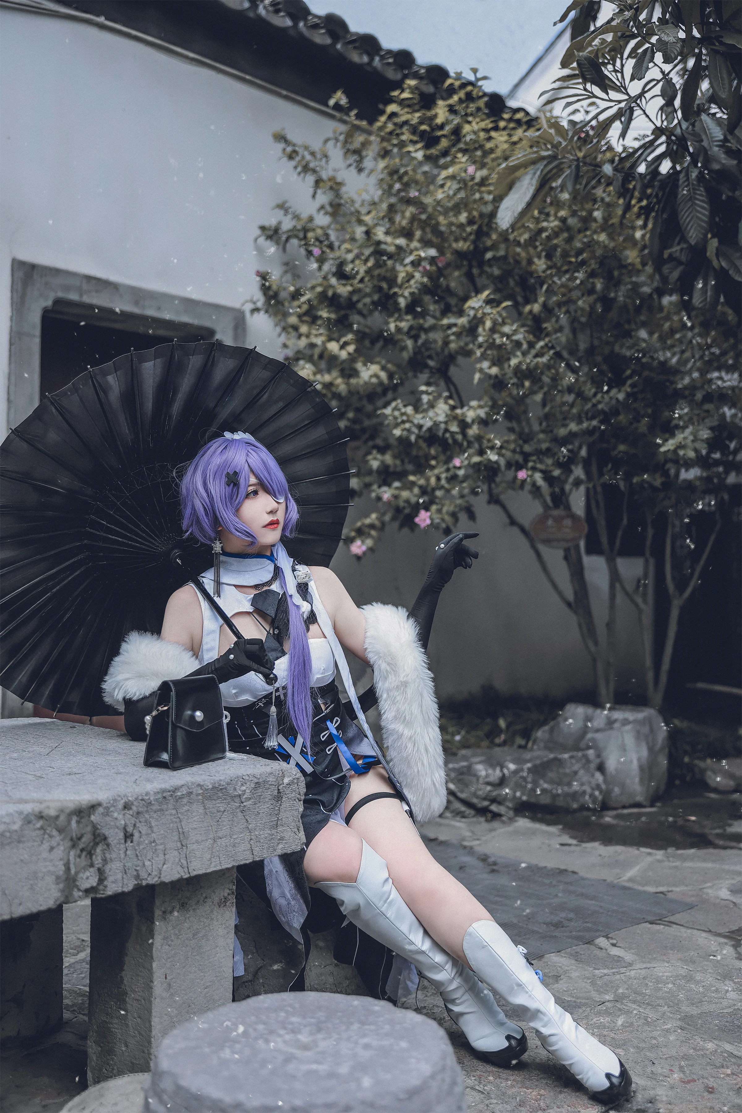 《明日方舟》絮雨COS写真