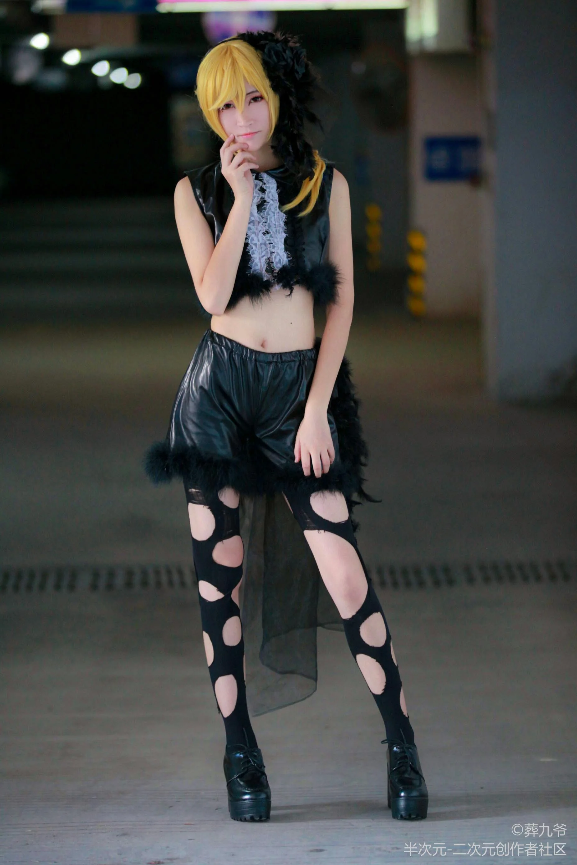 len自我嫌恶 COS写真