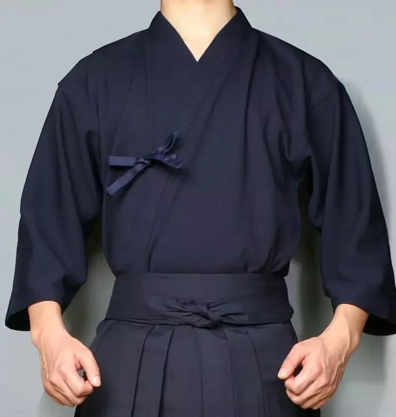 《日本劍道服》傳統上裡面不能穿內褲？他偷偷穿就被教練痛罵一頓了｜高清图片集