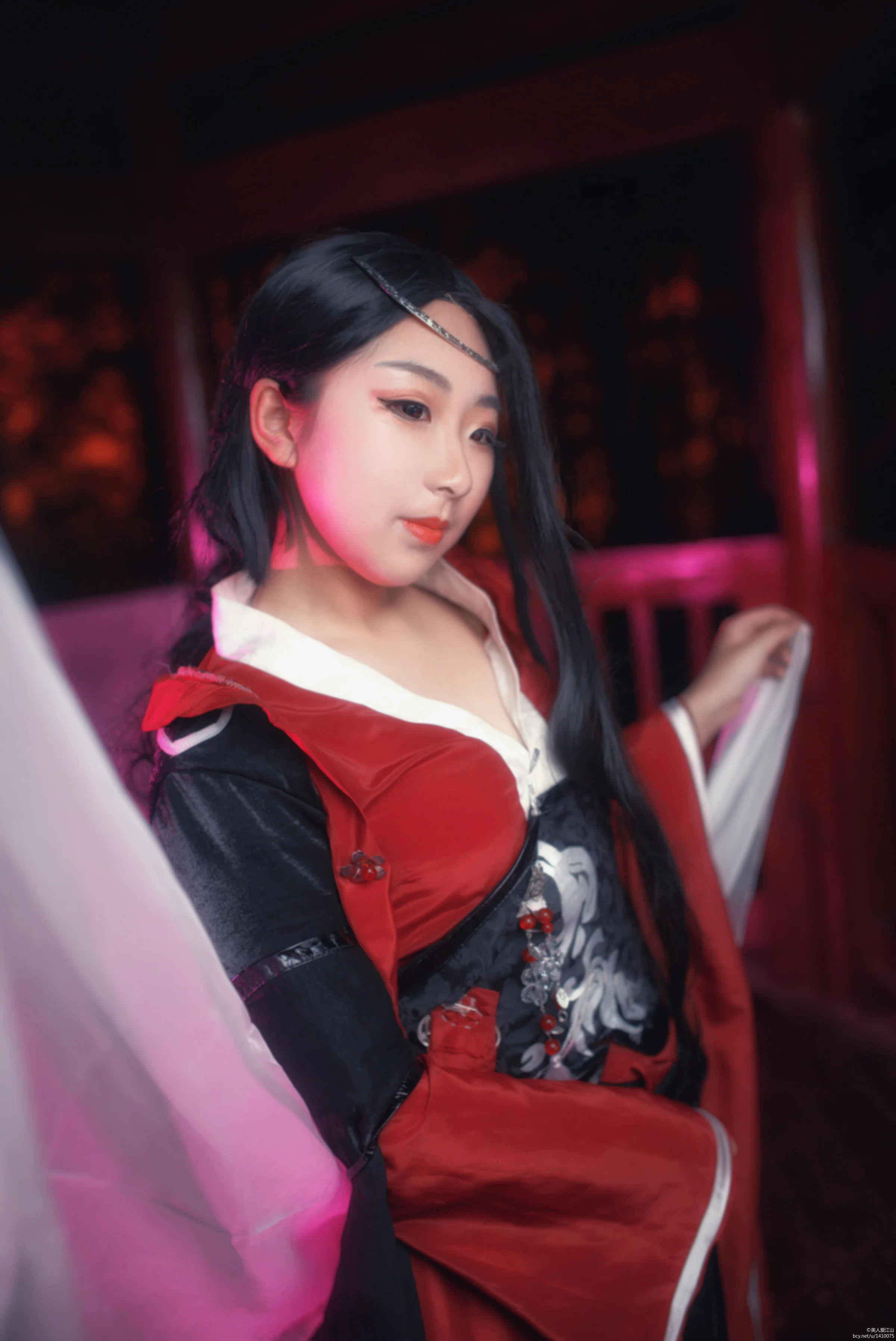 剑侠情缘网络版叁 恶人秦风花姐COS写真