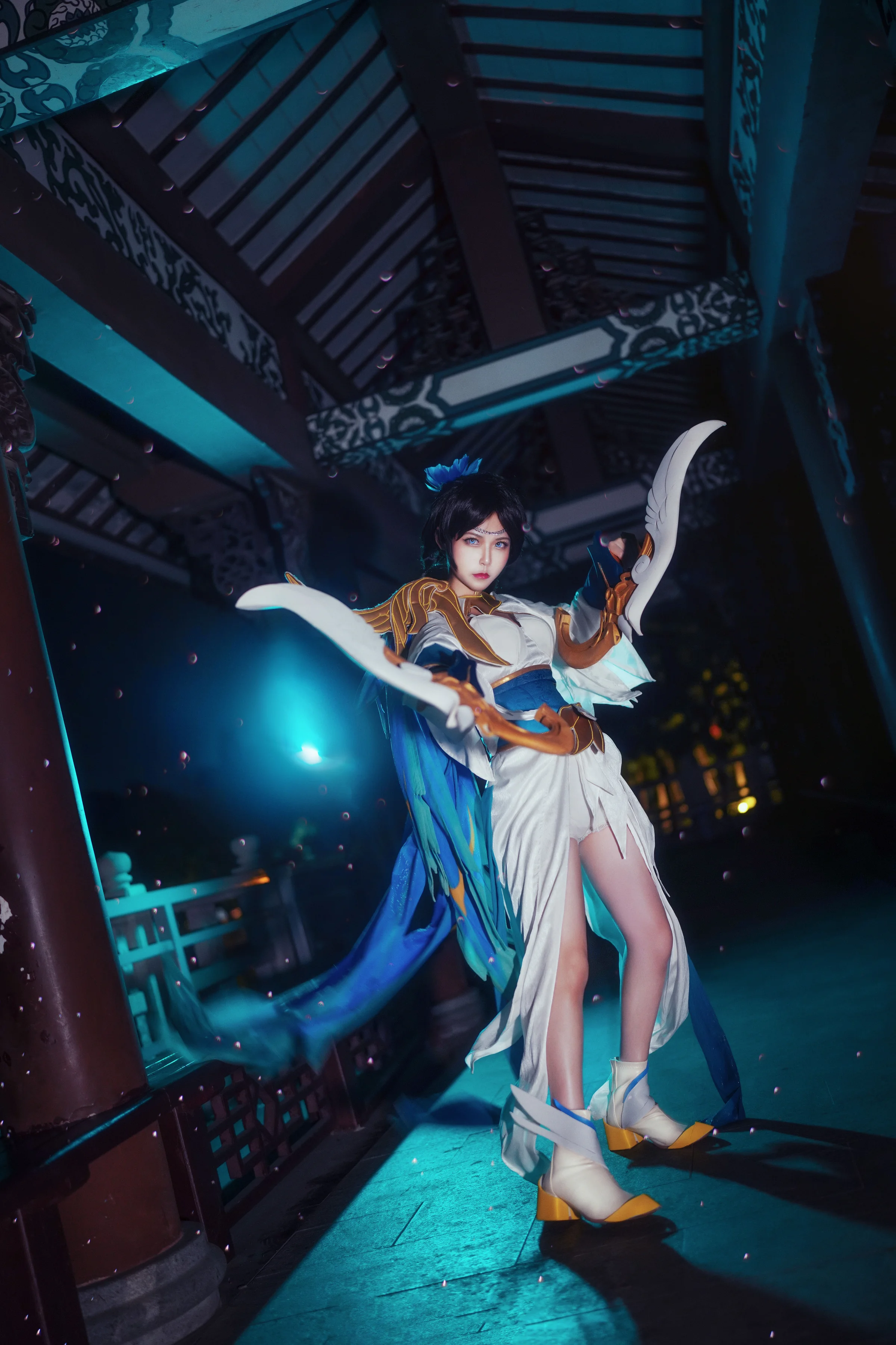 《王者荣耀》虞姬云霓雀翎COS写真