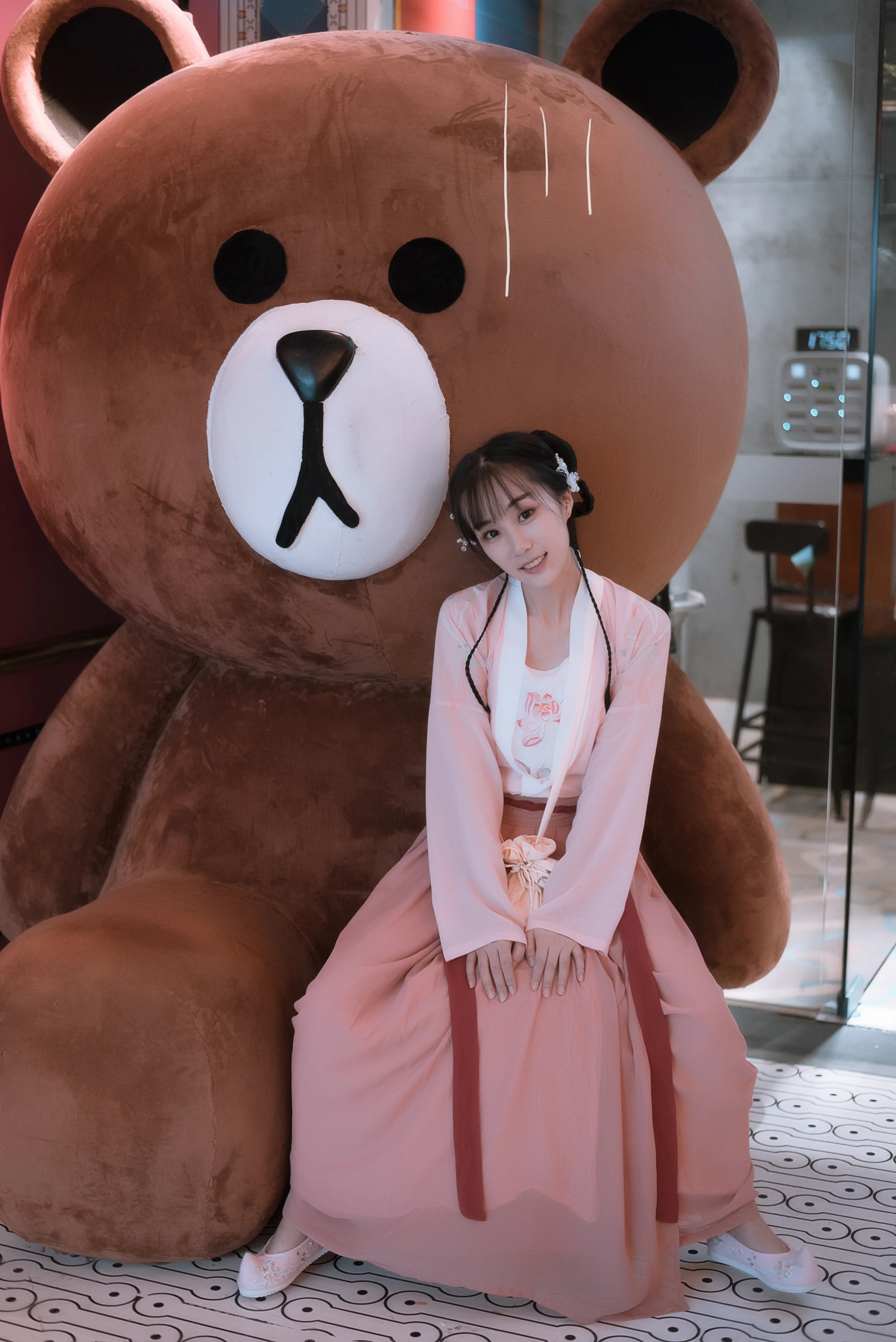 汉服私影，就想拍次和现代文化发展的！｜高清图片集