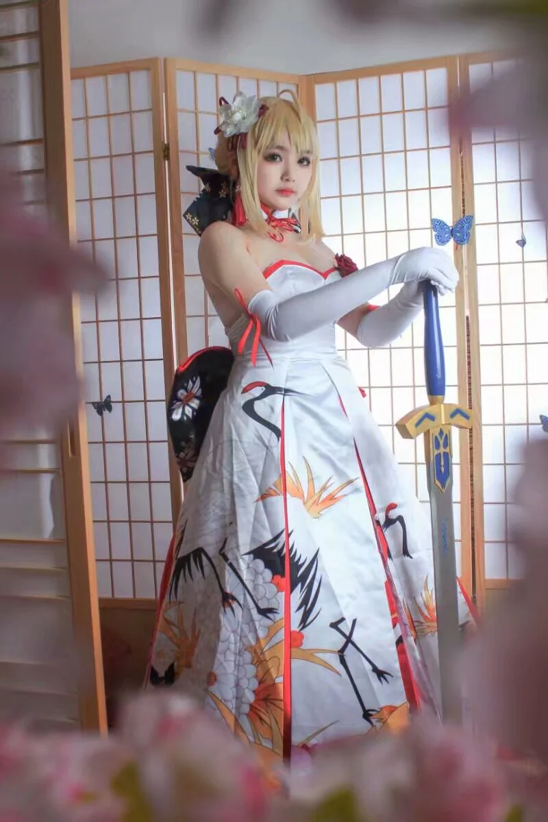 saber仙鹤礼服COS写真