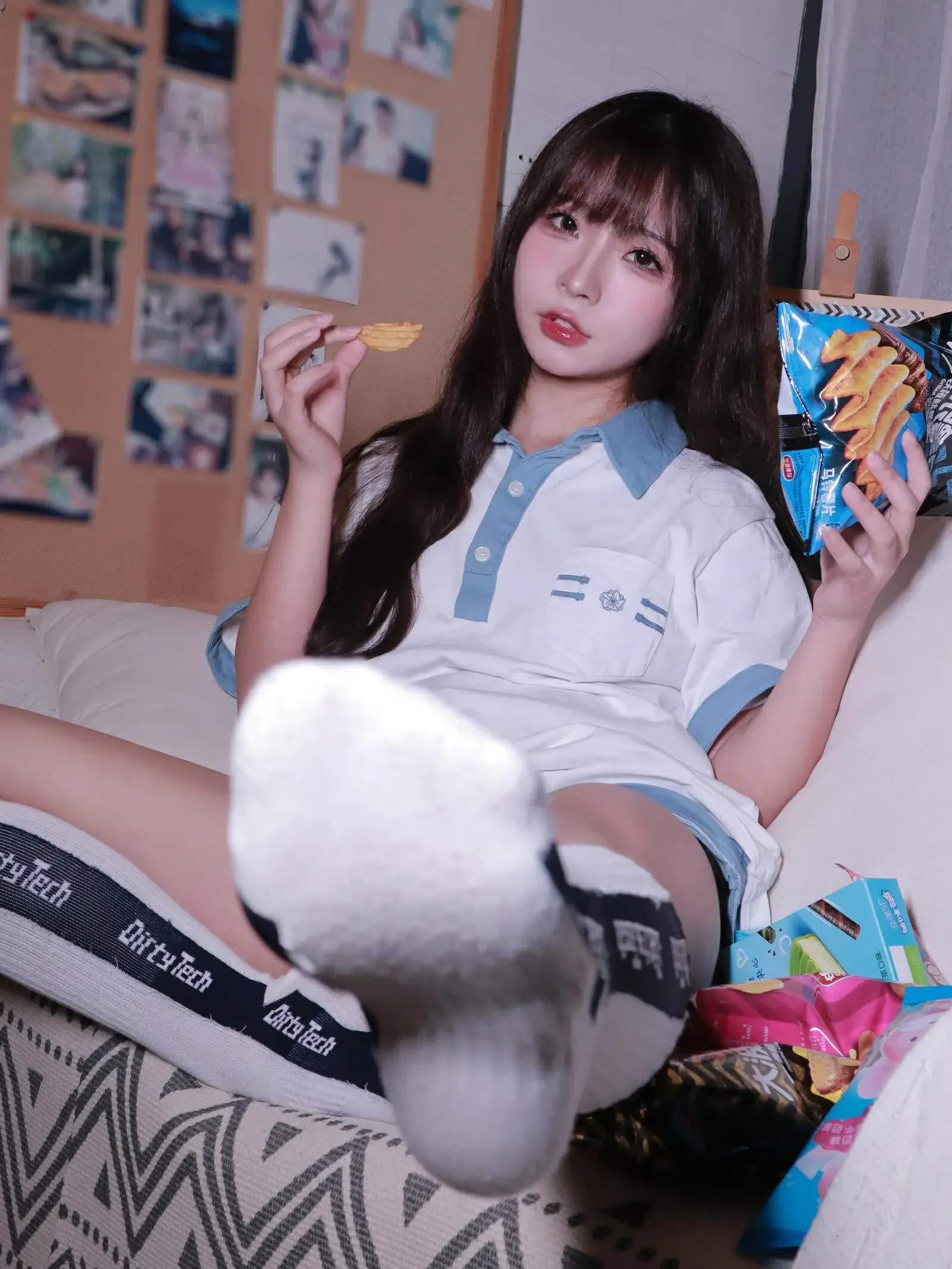 Kokuhui(yuuhui玉汇) – 蓝白条少女｜高清图片集