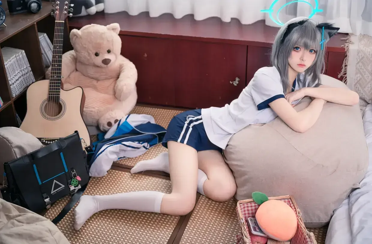 九柒喵 – 体操服白子｜高清图片集
