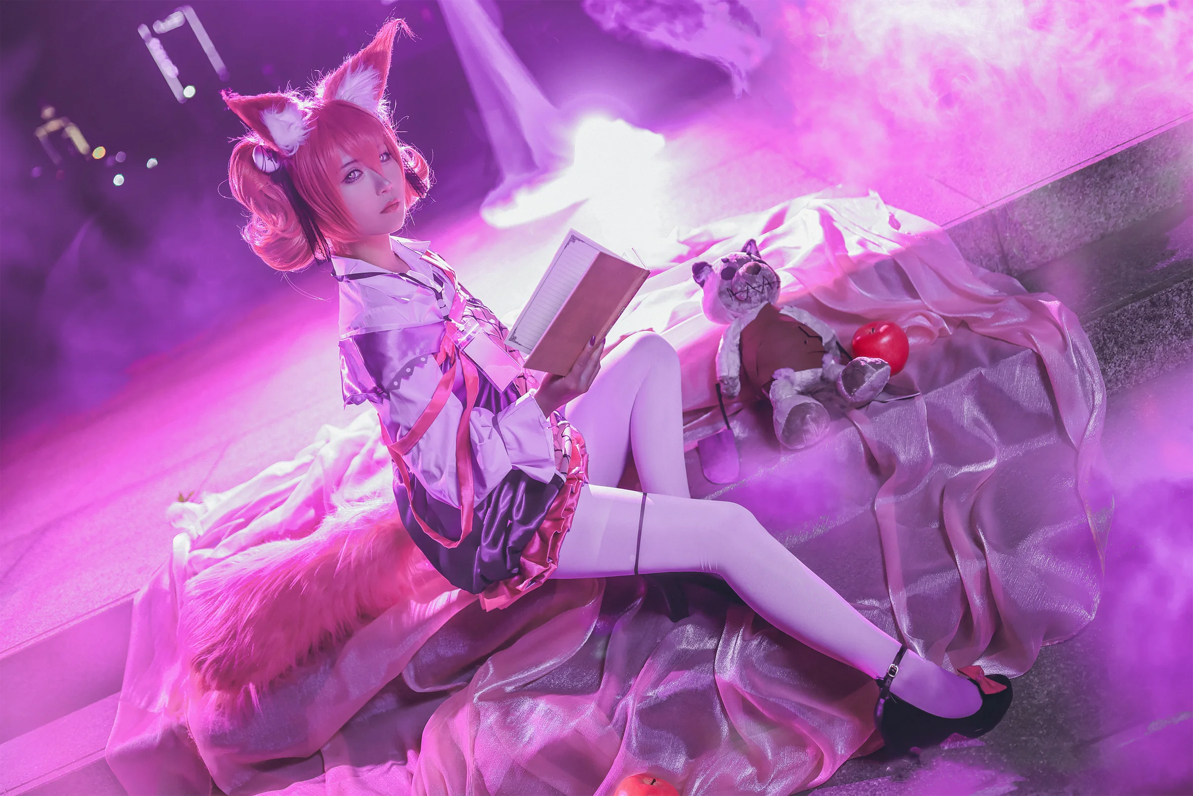 《明日方舟》巫恋COS写真