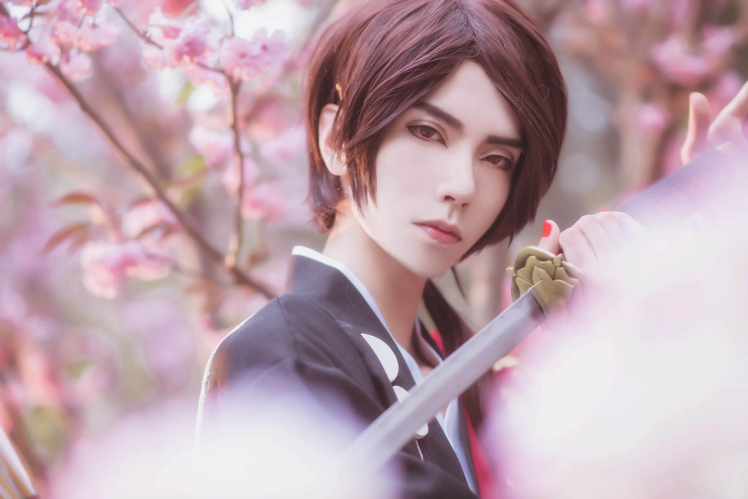 刀剑乱舞加州清光COS写真，果然樱花和武士刀也是一种浪漫~