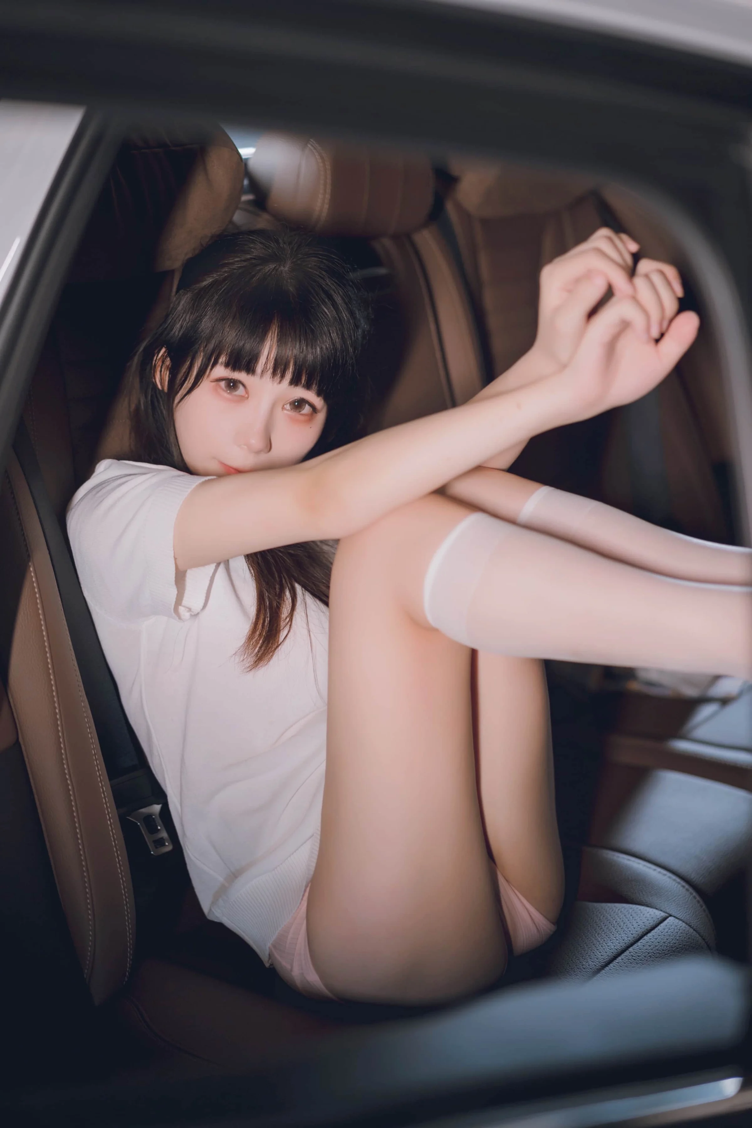 usejan(蓝蓝) – 夜樱 [40P]｜高清图片集