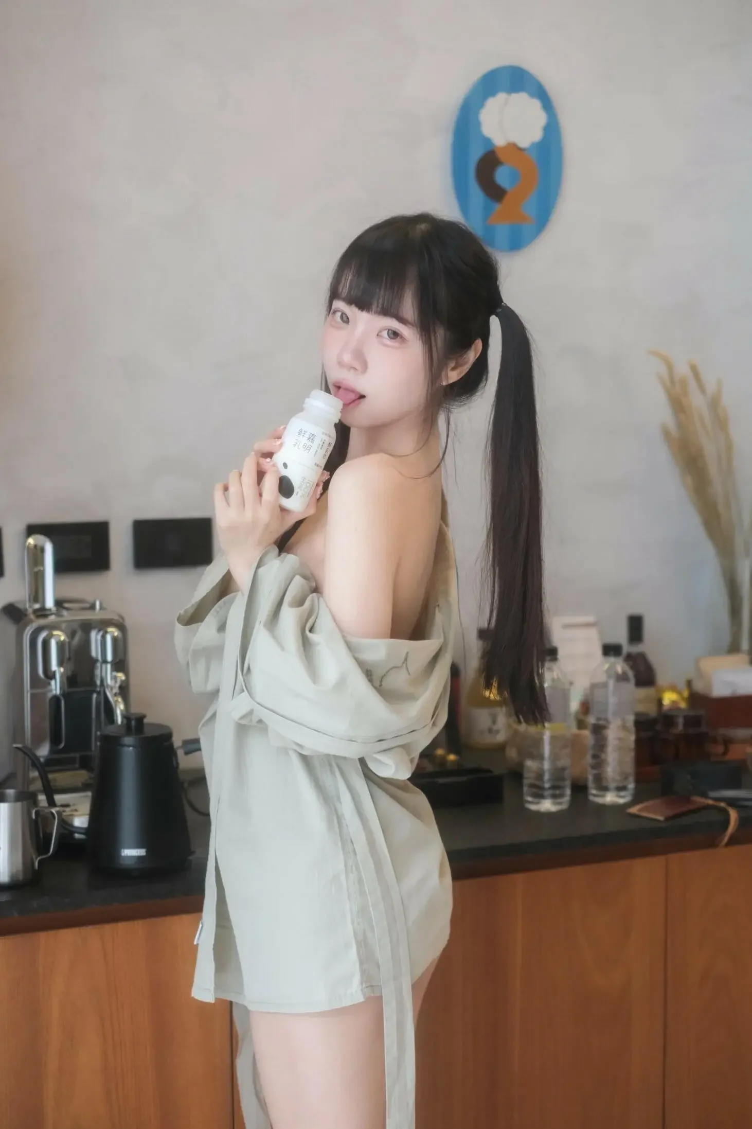 可可小白兔?? – 在阳台做坏事的小兔兔?｜高清图片集