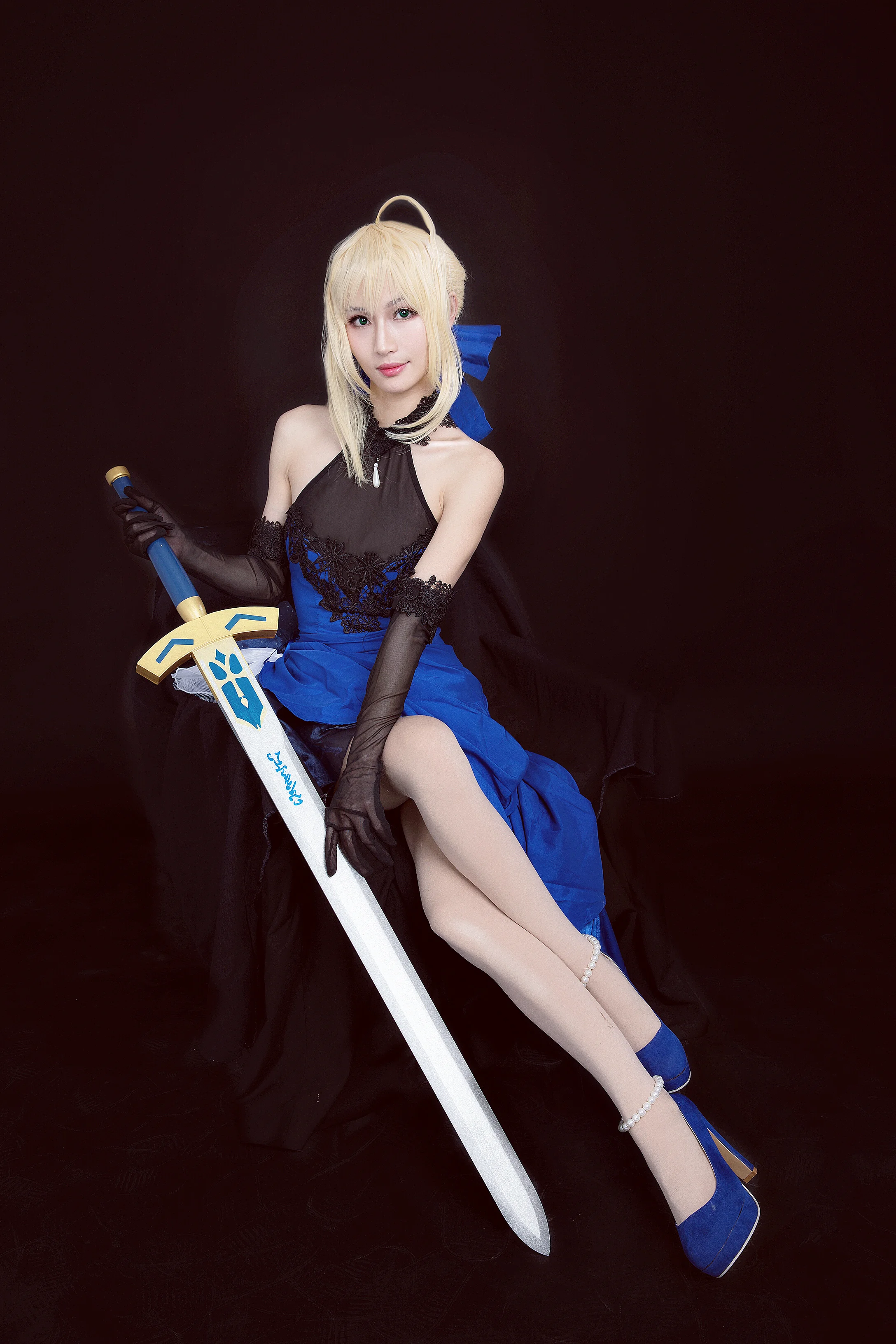 蓝礼服 saber COS写真