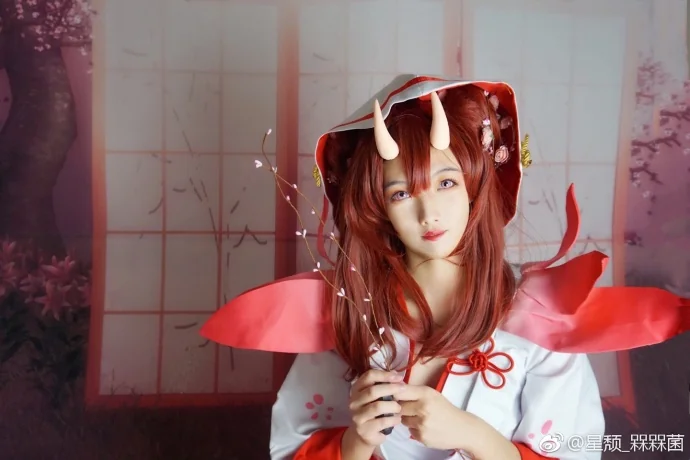 阴阳师手游桃花妖未觉醒COS写真