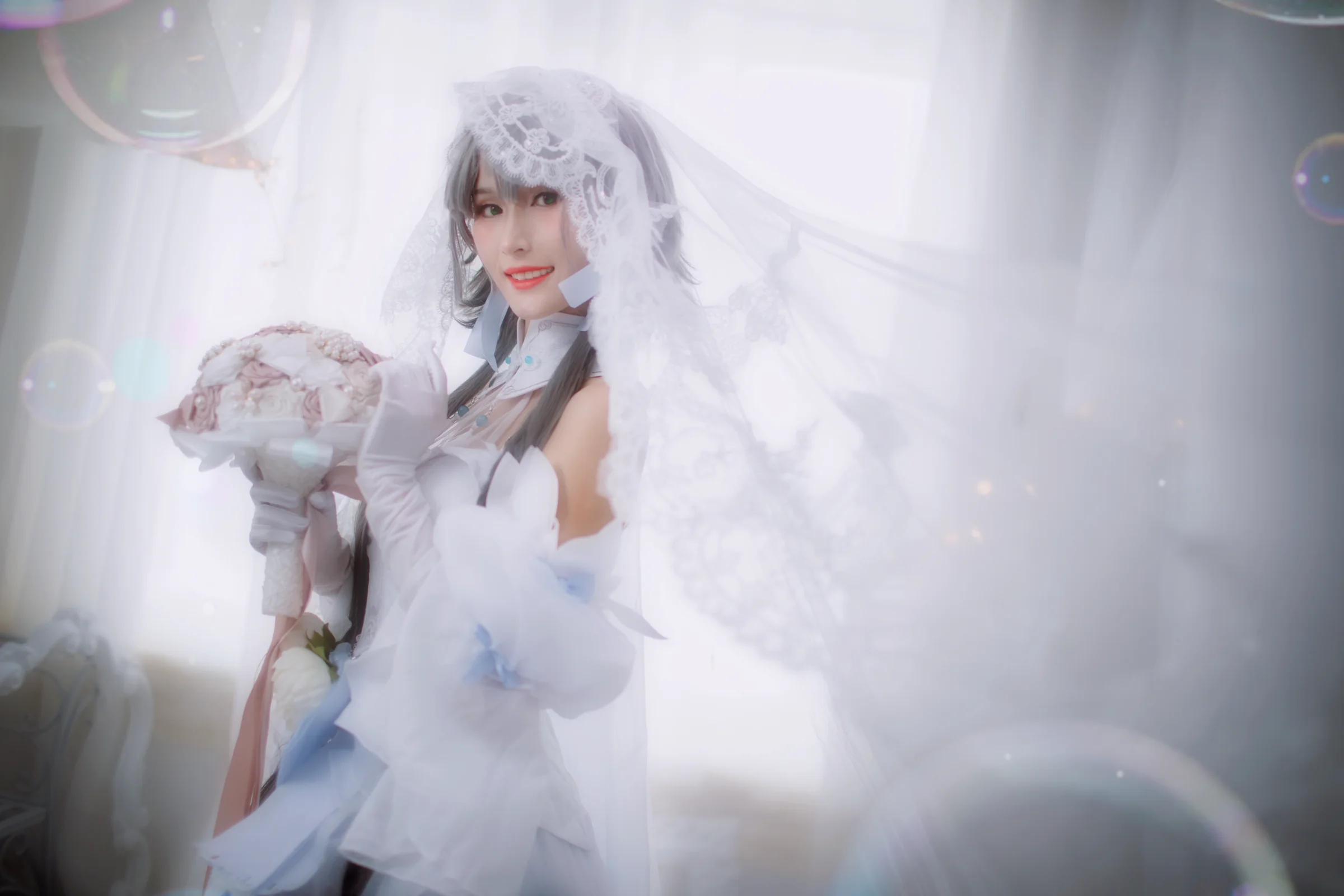 洛天依花嫁COS写真