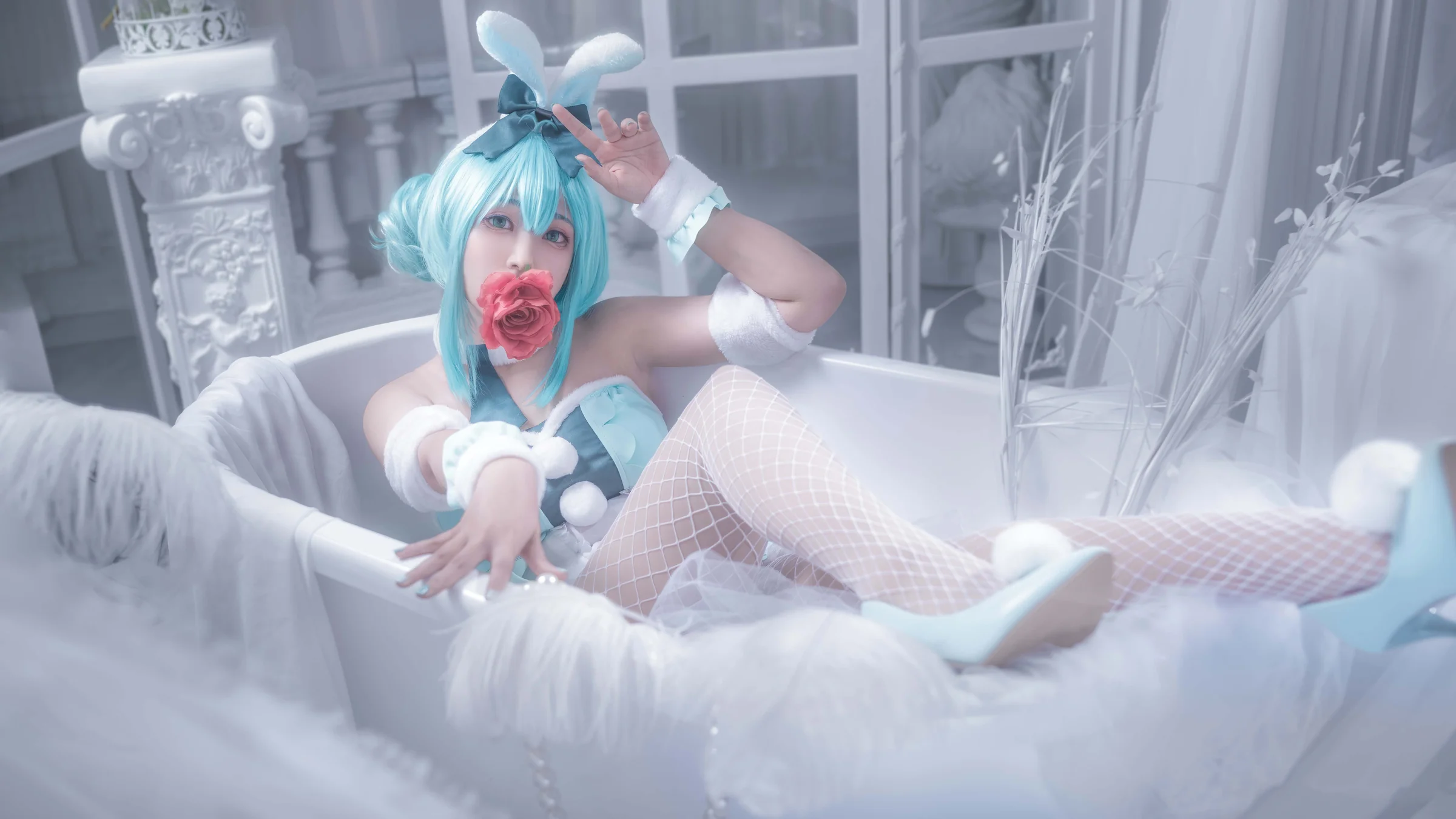 初音白兔COS写真