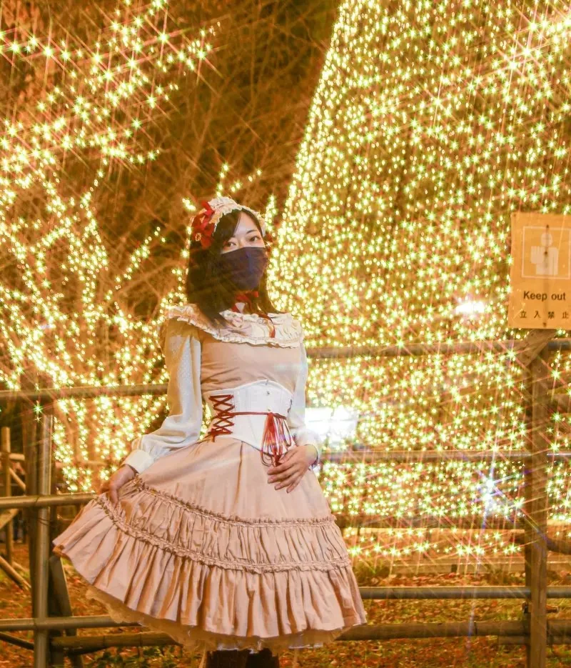 《蘿莉塔服飾的難題》如果女生這樣穿 旁邊的男生要穿什麼比較合適呢？｜高清图片集
