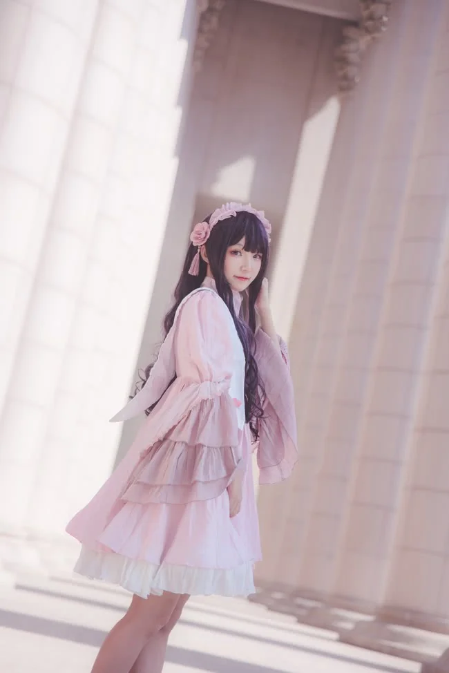 魔卡少女樱COS写真，粉白洋装真好看