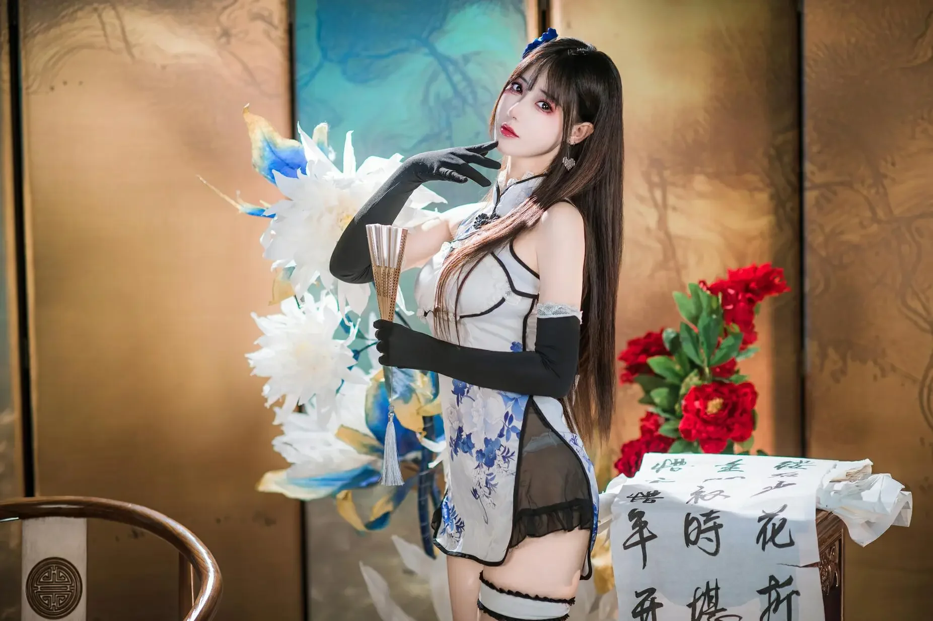 羽生三未 – 瓶儿·青花瓷旗袍｜高清图片集