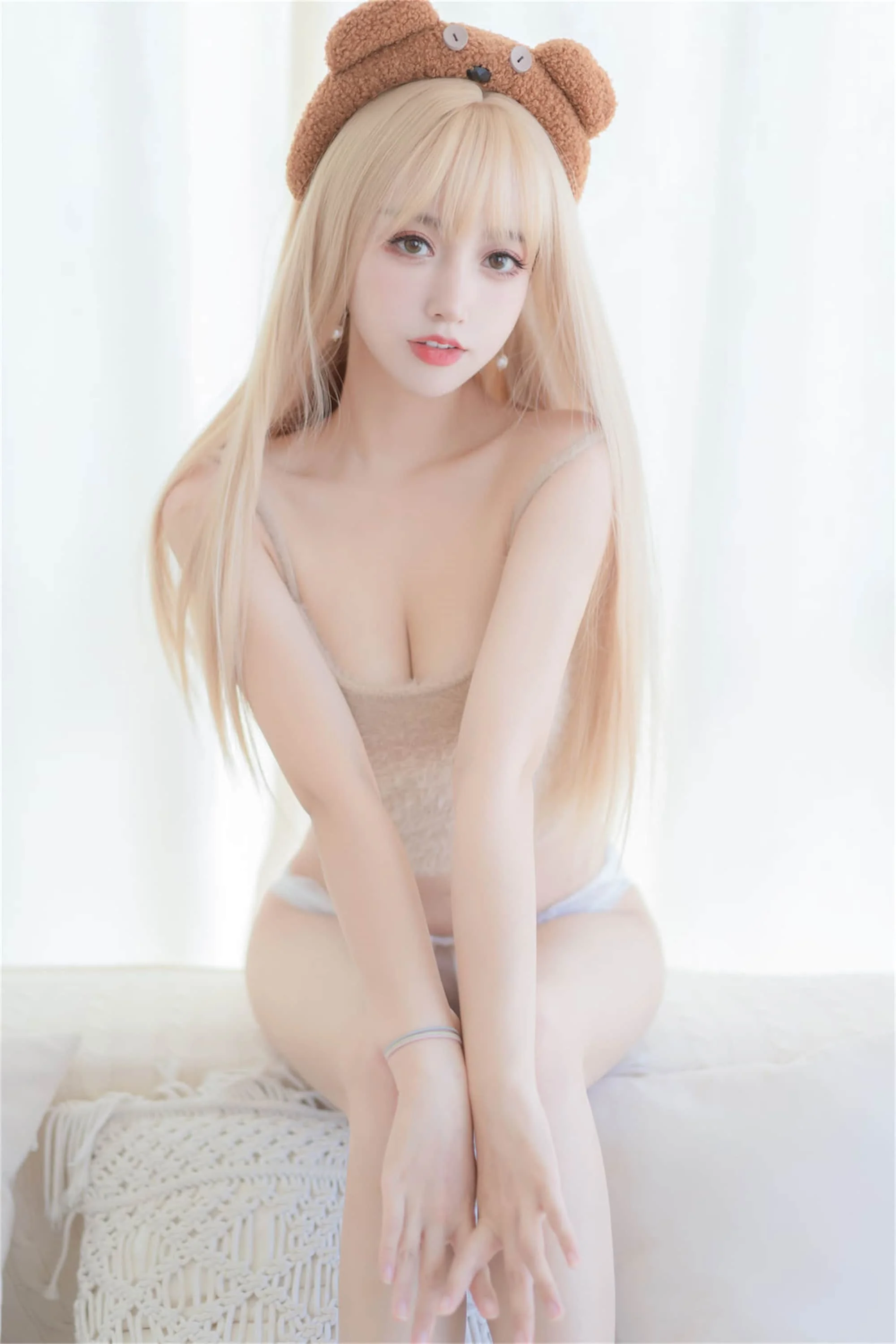 过期米线线喵 – 小熊软糖｜高清图片集