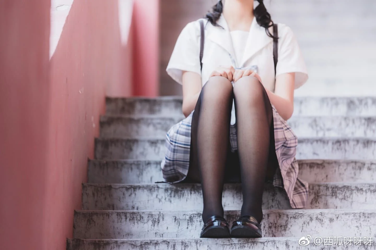 西呱呀呀呀 – 制服的西瓜｜高清图片集