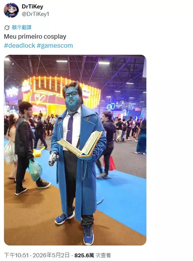 人生第一次COS写真獻給了《生死僵局Deadlock》的角色「Abrams」，染了一頭藍結果回家洗不掉