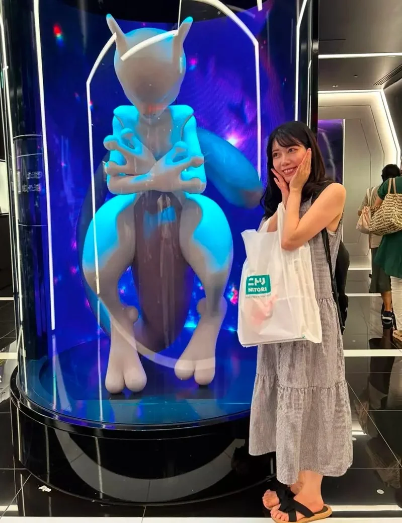 《喜歡寶可夢超過30年的網友》網友PO上小時候與長大與超夢的合影｜高清图片集