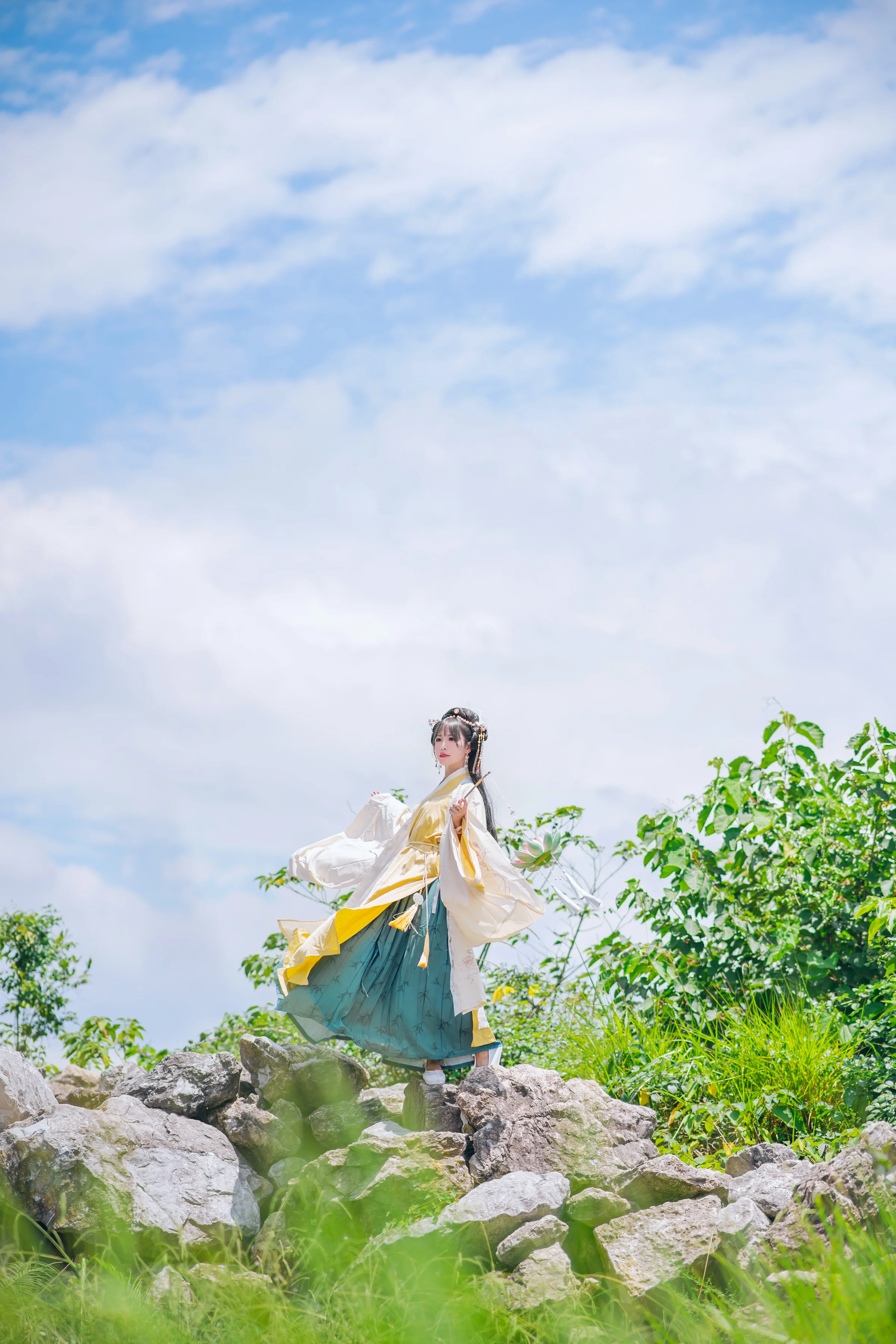 汉服私影，问花花不语，为谁落？｜高清图片集