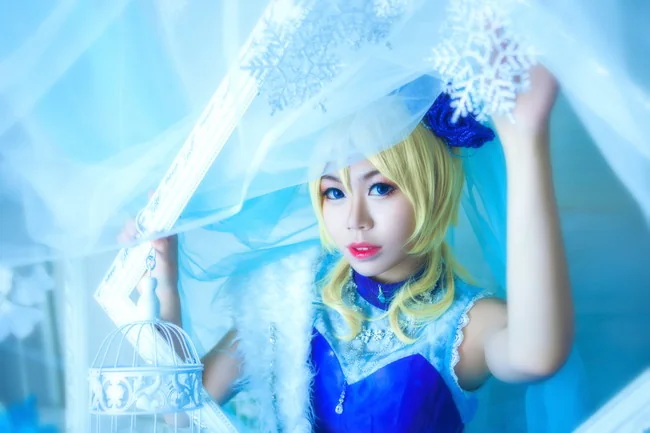 《Snow White》绘里七彩谬斯／雪公主COS写真