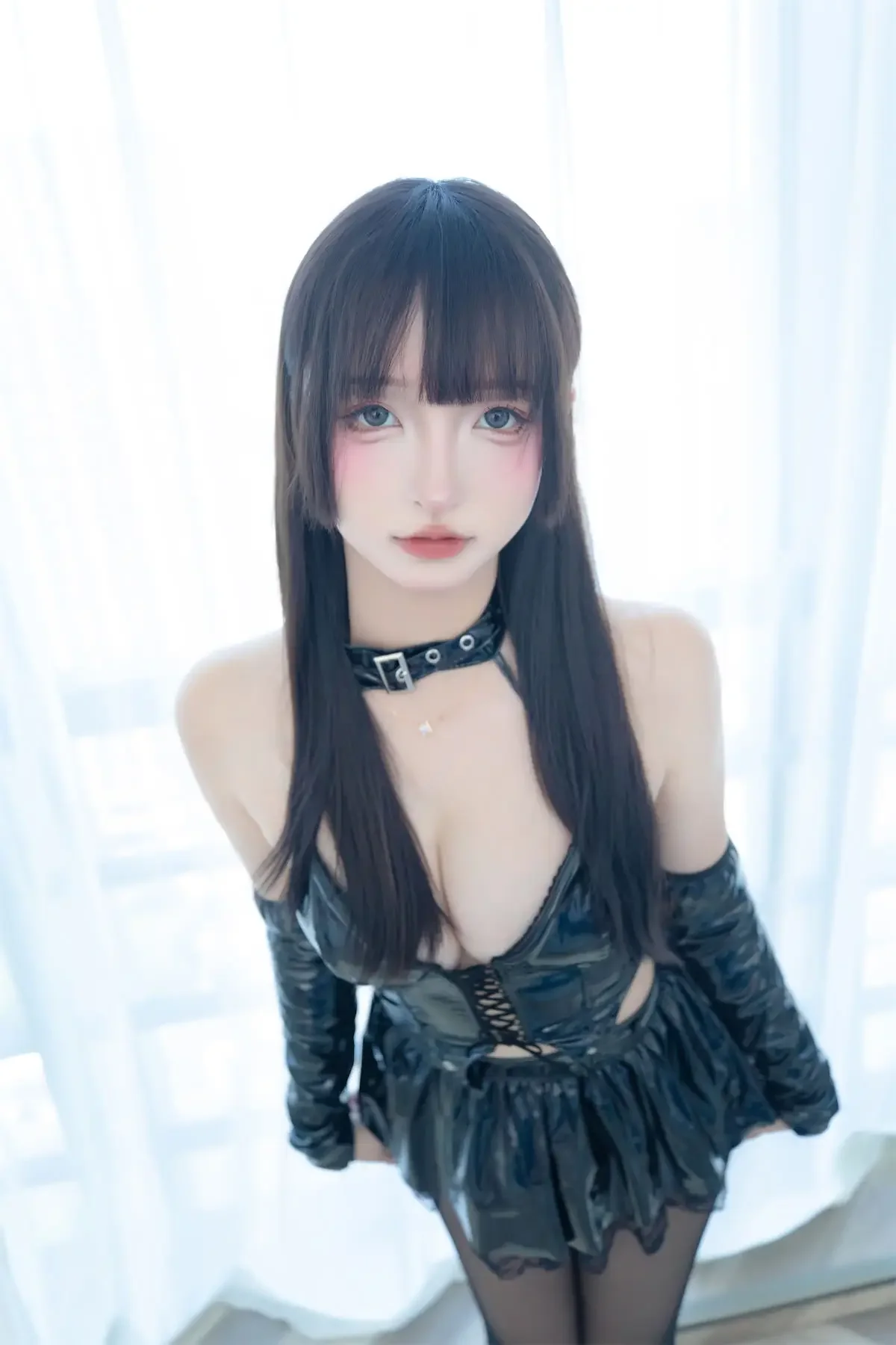 神楽坂真冬 – 美脚调教｜高清图片集
